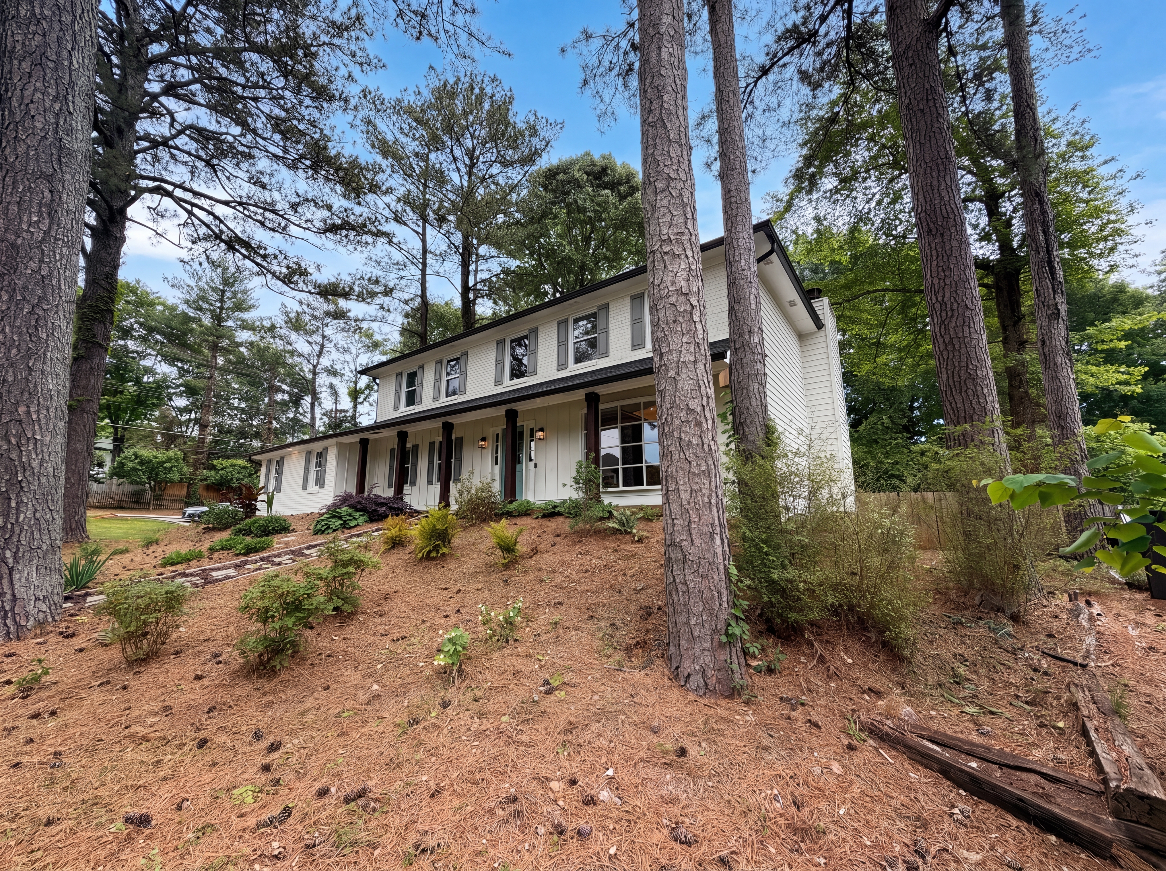 Photo 31 of 38 of 1772 Huntingford Dr, Marietta, GA