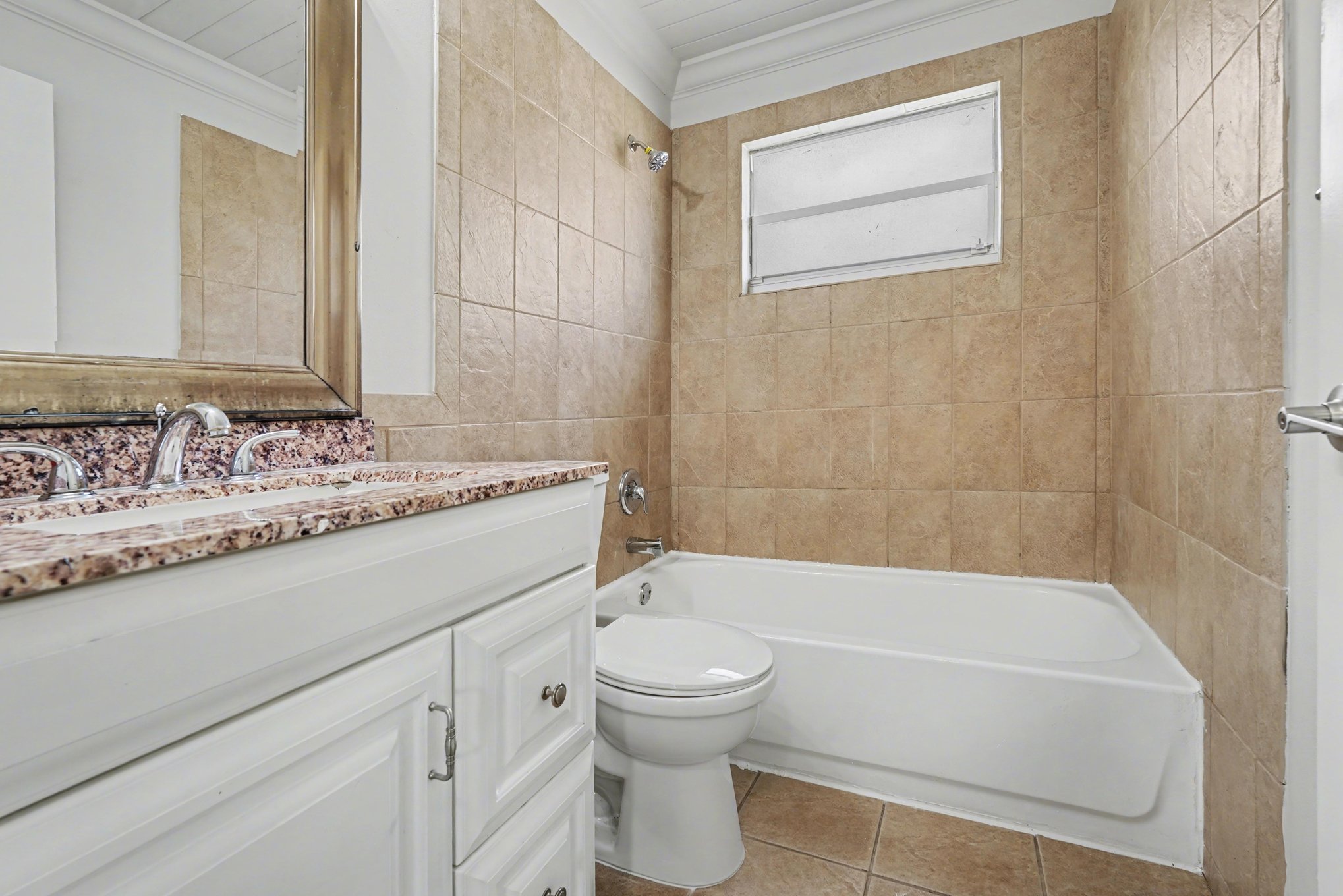 Photo 14 of 20 of 767 Rolling Hill Dr, Sebastian, FL