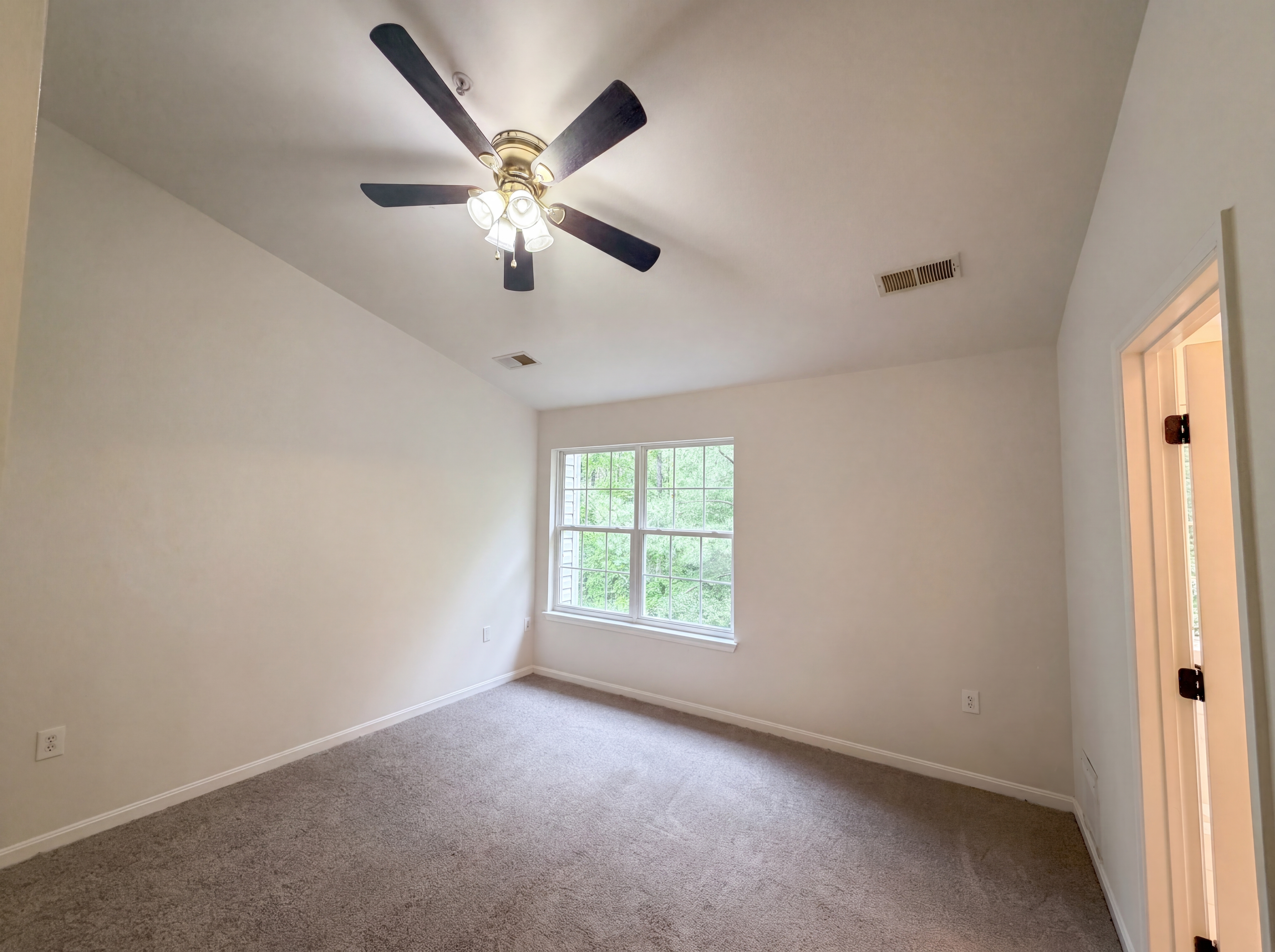 Photo 16 of 37 of 15513 Kennett Square Way, Brandywine, MD