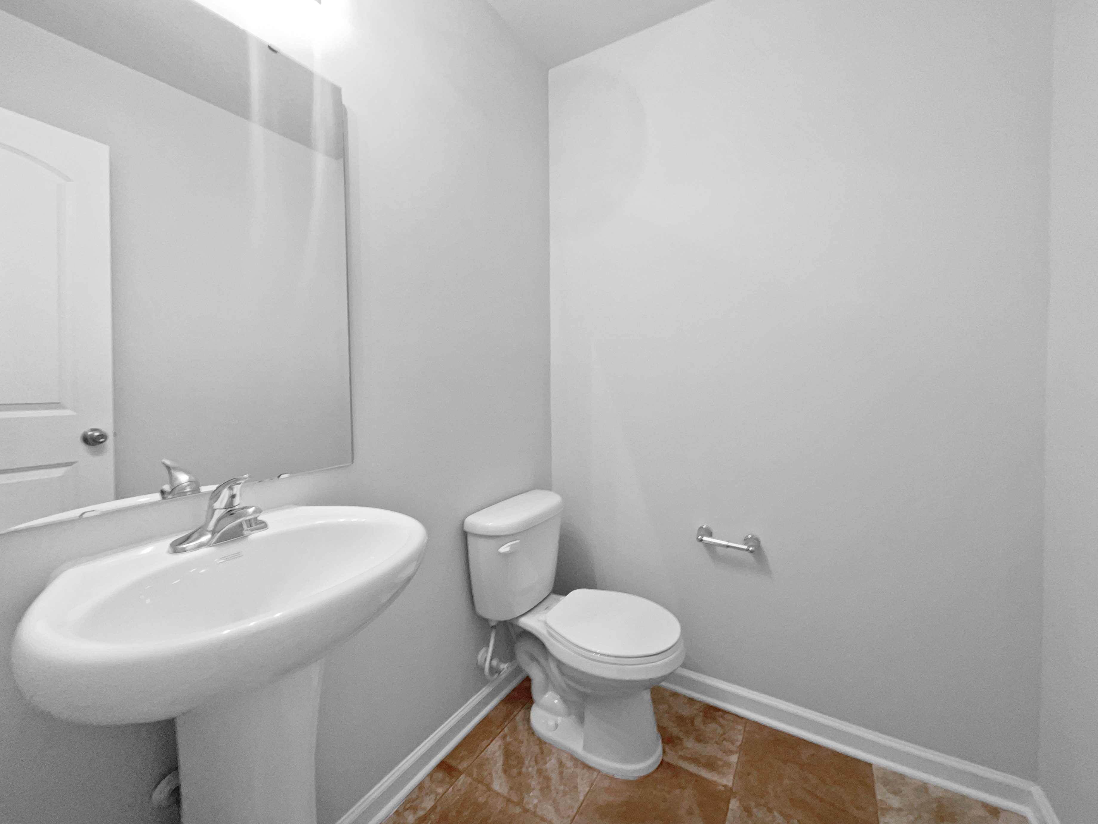 Photo 5 of 17 of 324 Valerie Dr, Lincolnton, NC