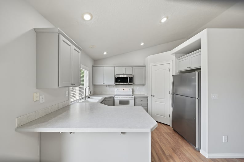 Property photo 2 of 11853 W Rockhampton St