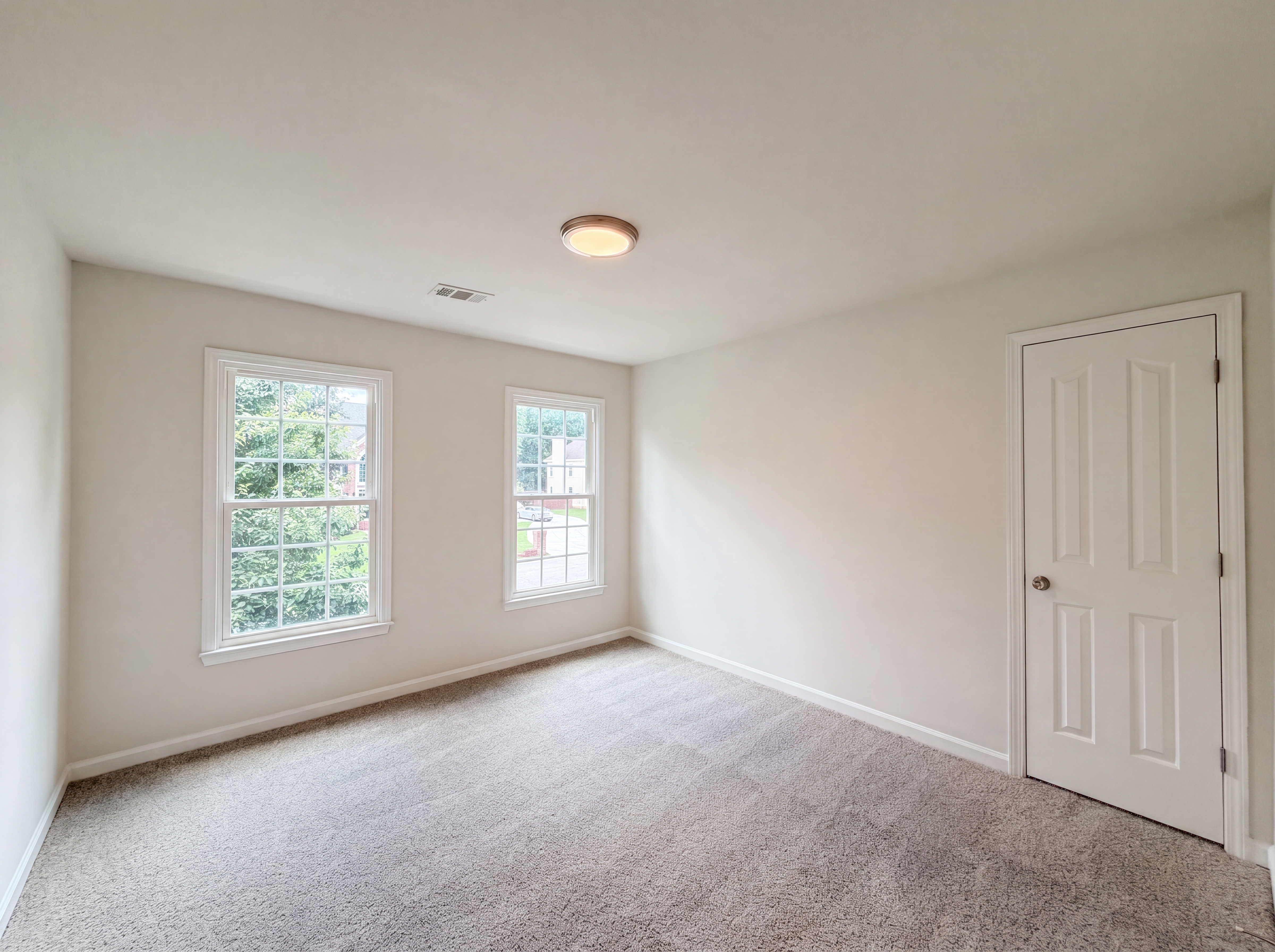 Photo 18 of 29 of 4141 Stillwater Pt, Ellenwood, GA