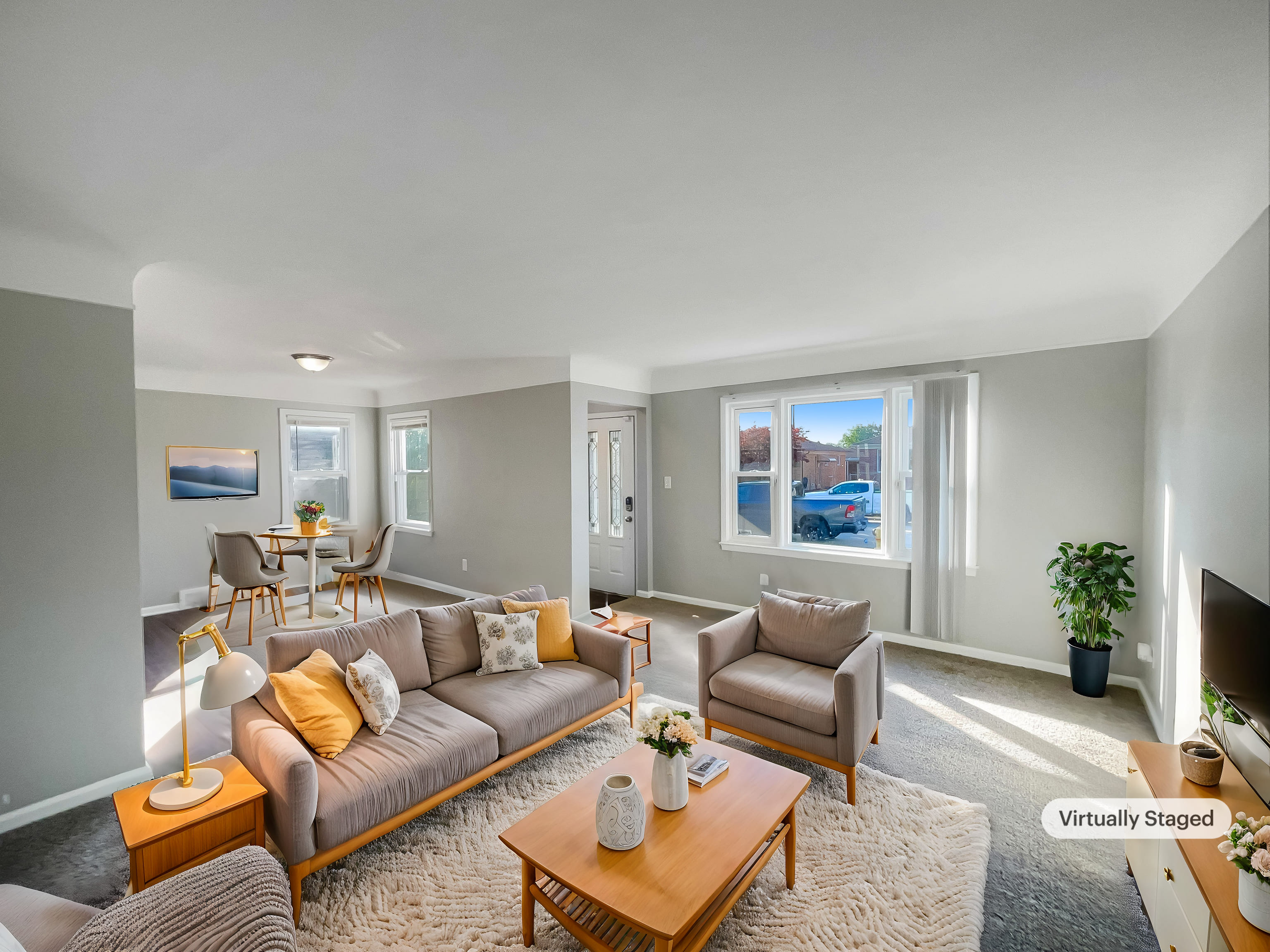 Photo 2 of 23 of 18067 Rosetta Ave, Eastpointe, MI