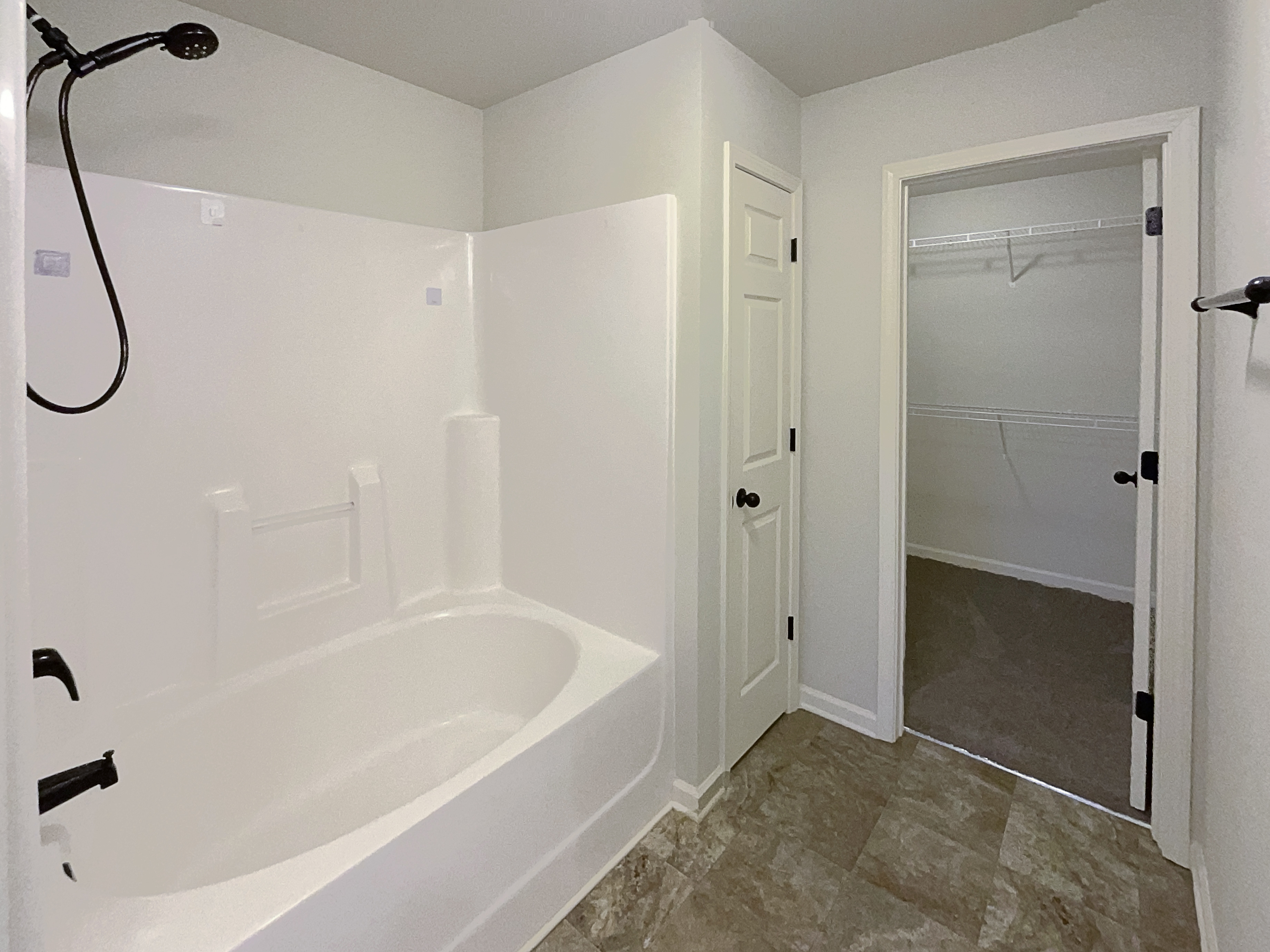 Photo 30 of 43 of 1036 Glenwyck Dr, Braselton, GA
