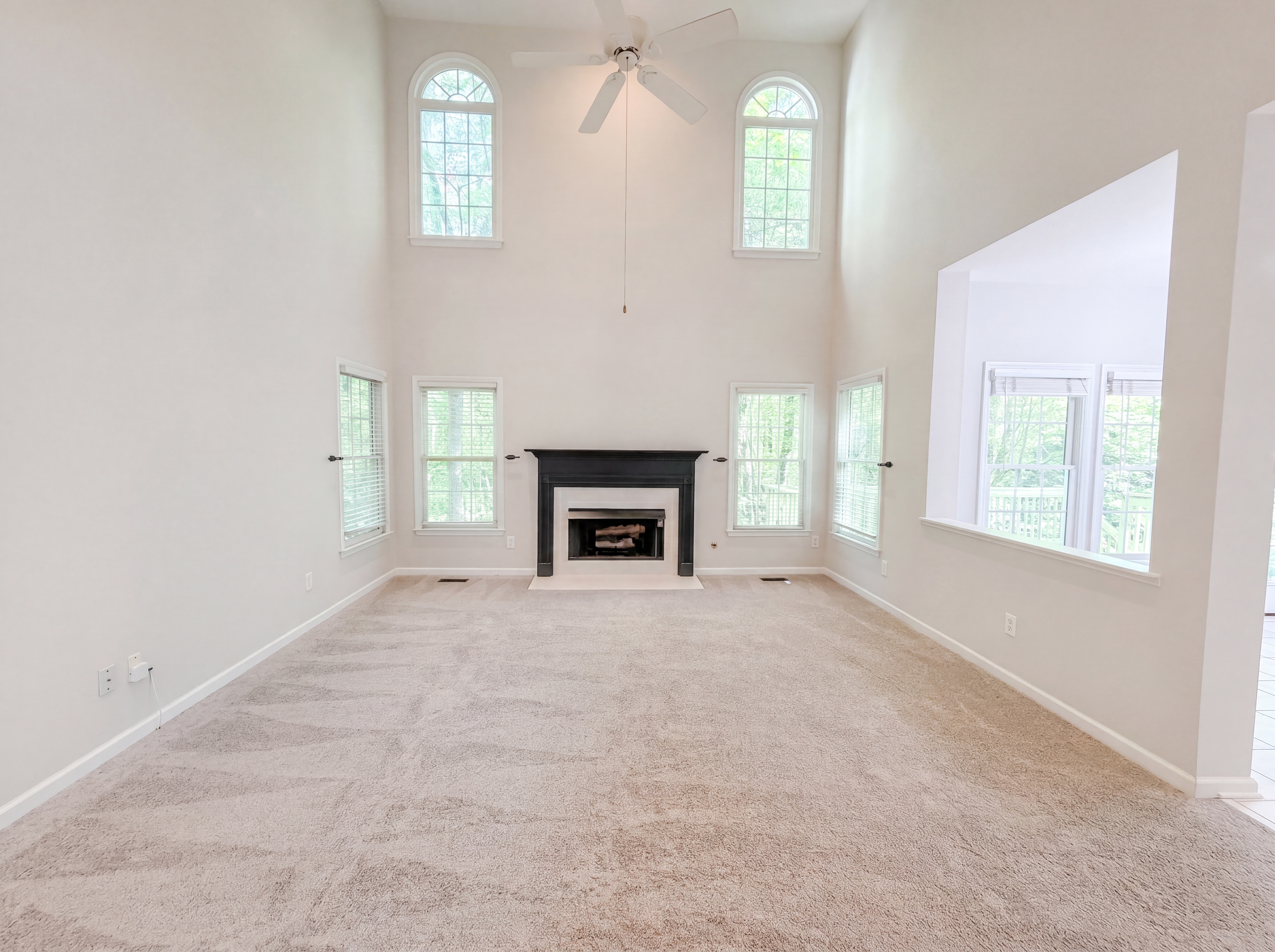 Photo 7 of 20 of 4770 Feather Creek Ct, Stone Mountain, GA