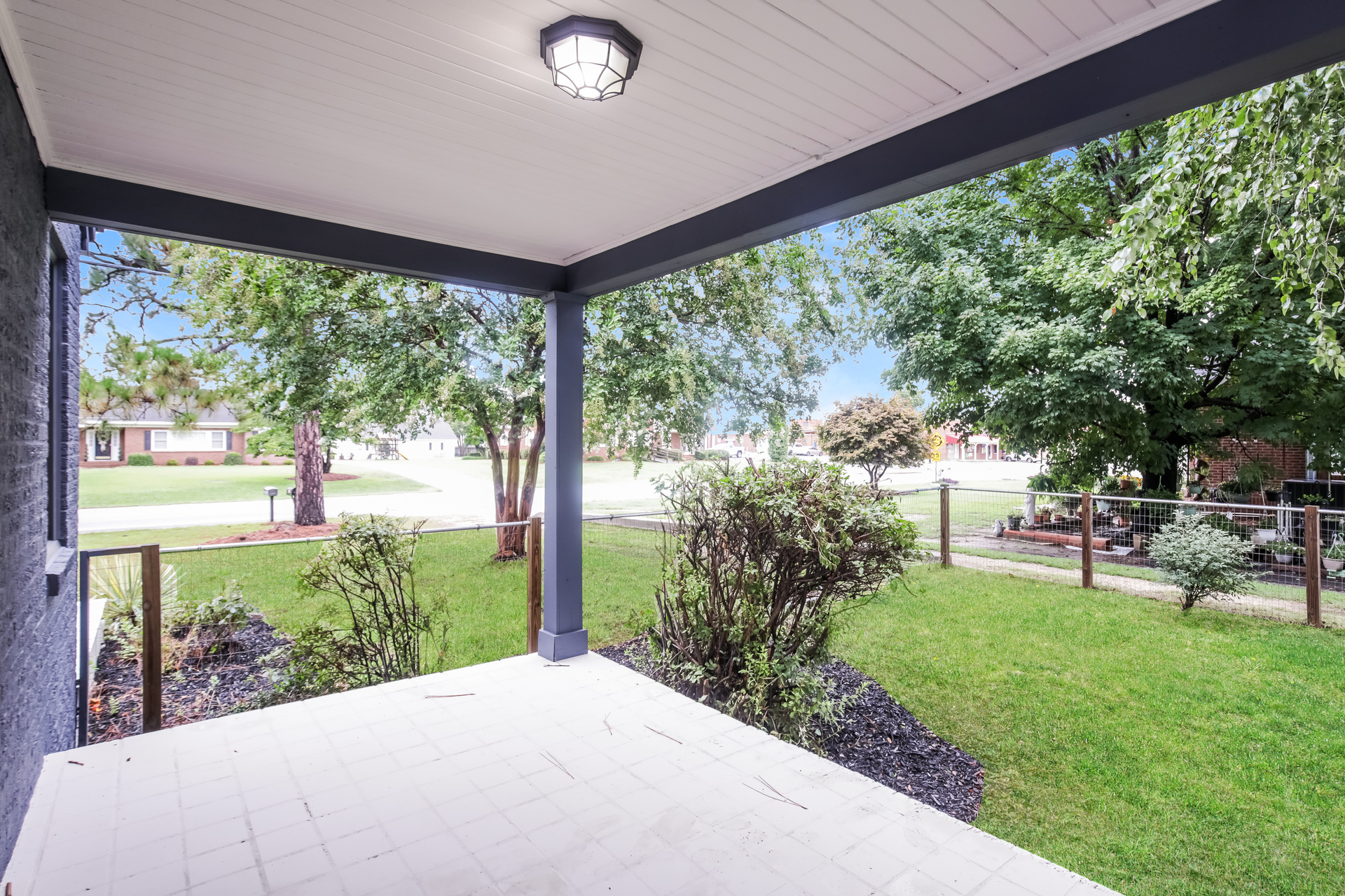 Photo 5 of 22 of 306 Fayetteville St, Newton Grove, NC