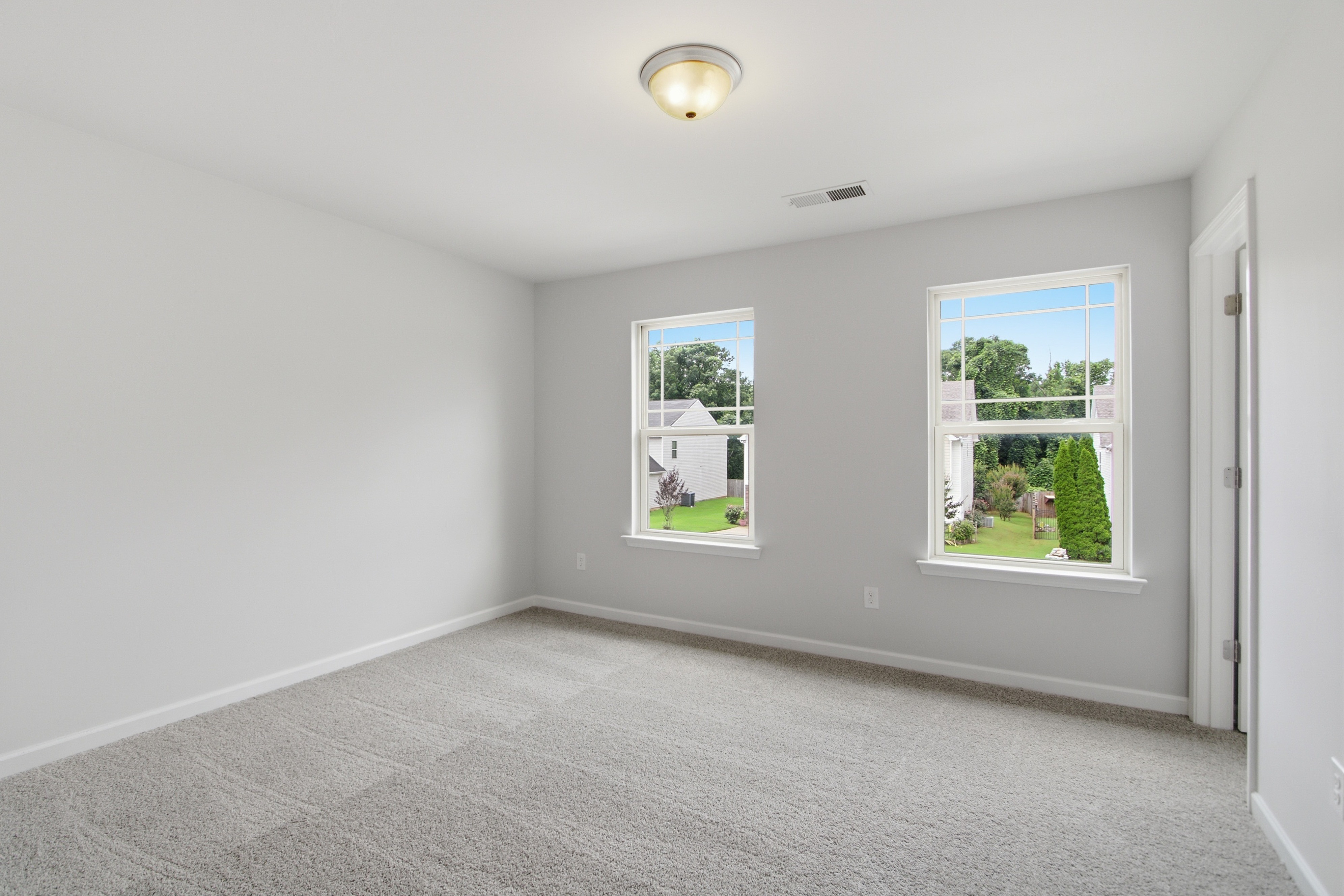 Photo 16 of 31 of 7130 Creeksong Dr, Douglasville, GA
