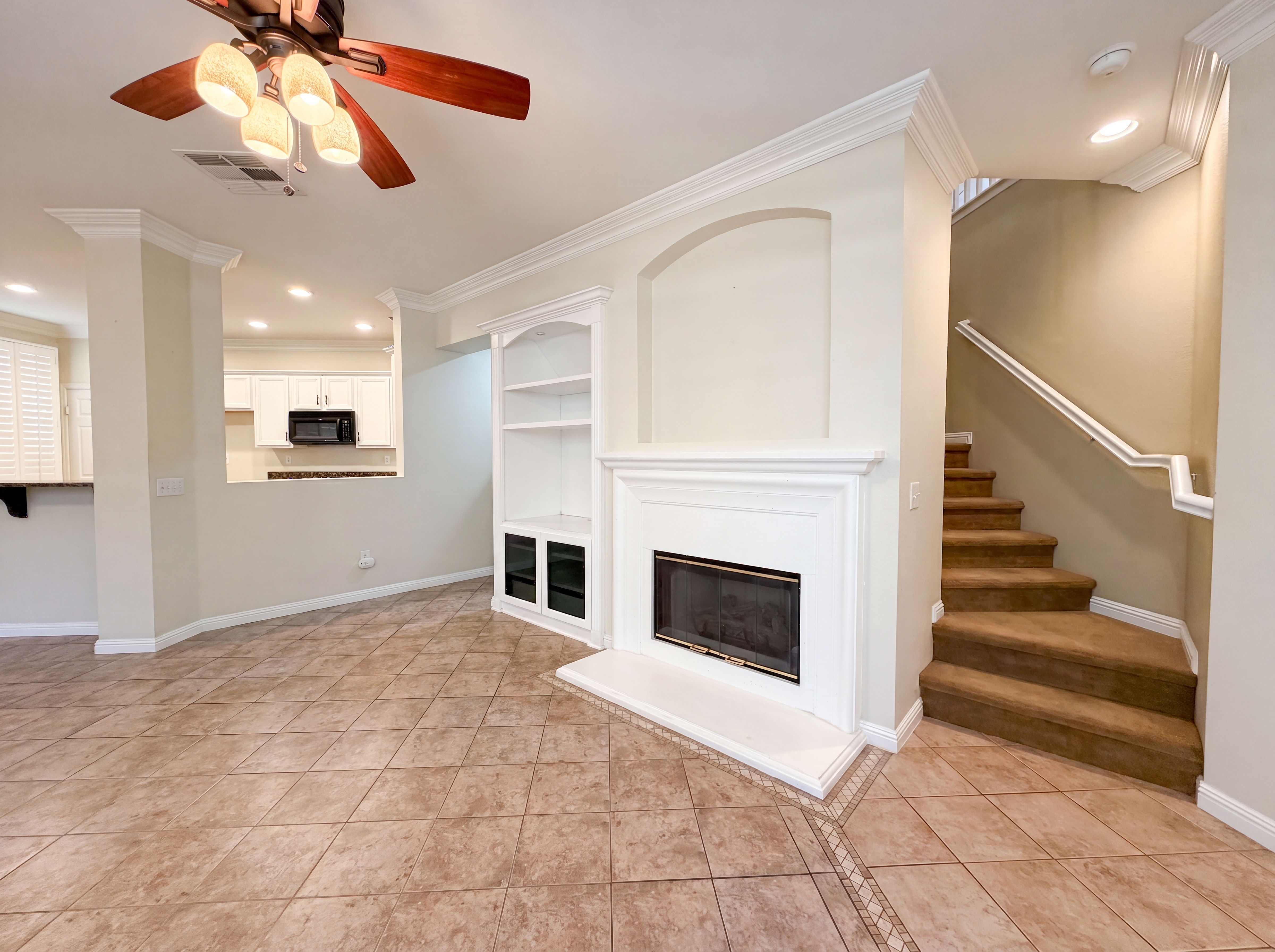 Photo 8 of 26 of 29202 Cowboy Ct, Valencia, CA