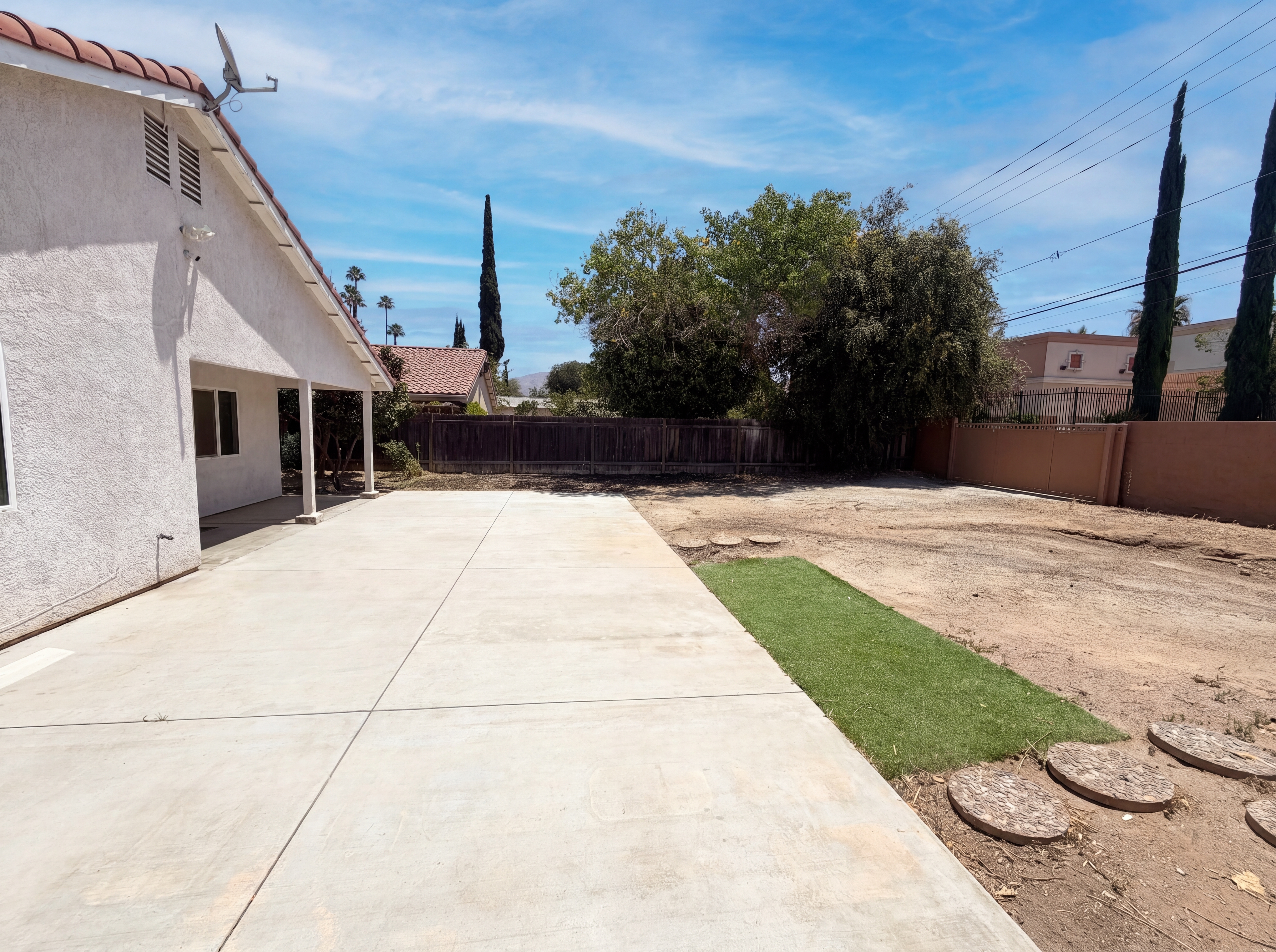 Photo 12 of 14 of 1774 7th St, Riverside, CA