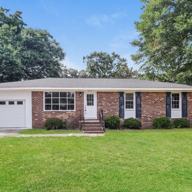 Property photo 1 of 7613 Driftwood Dr