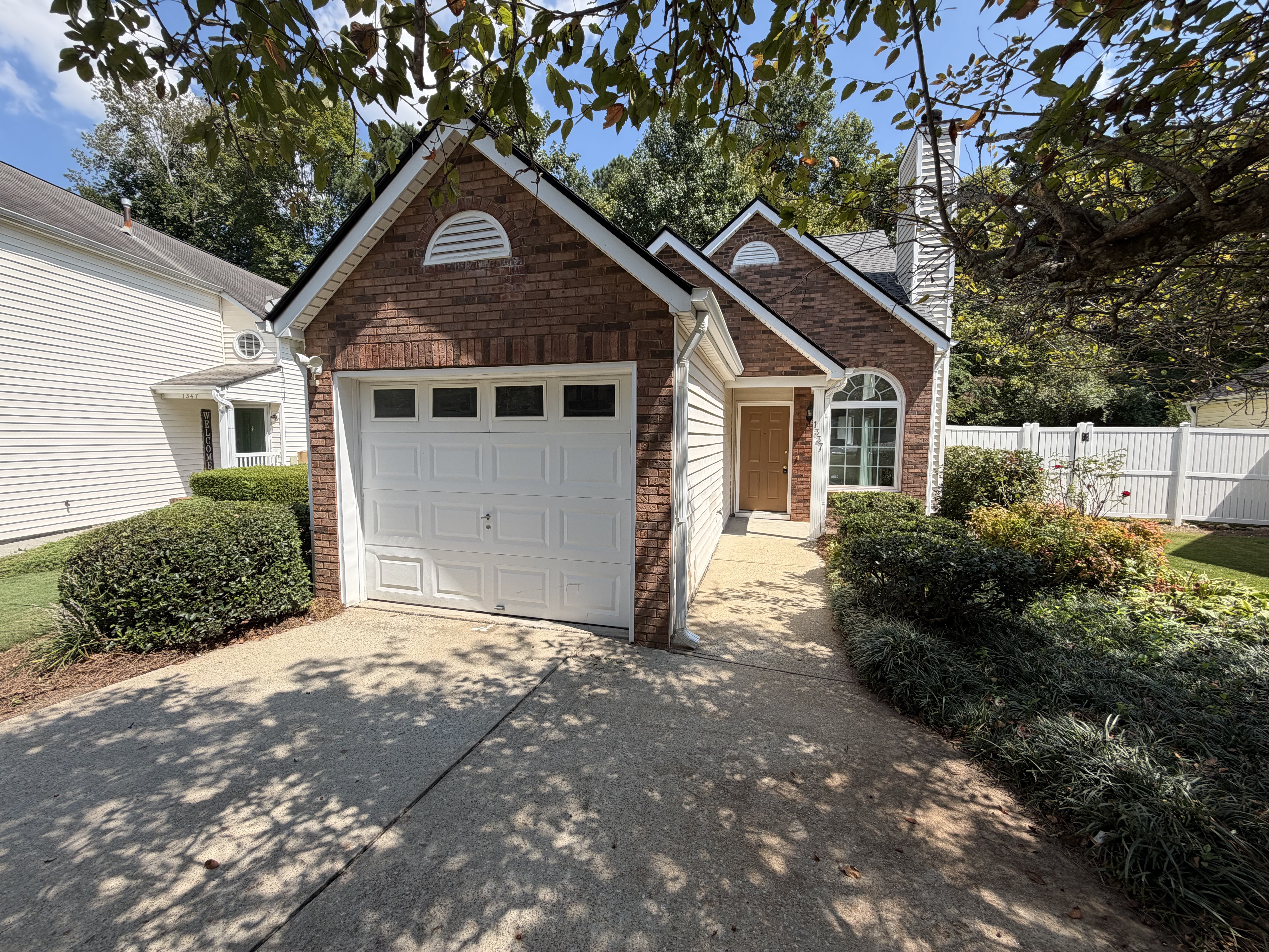 Photo 18 of 21 of 1337 Parkside Club Dr, Lawrenceville, GA