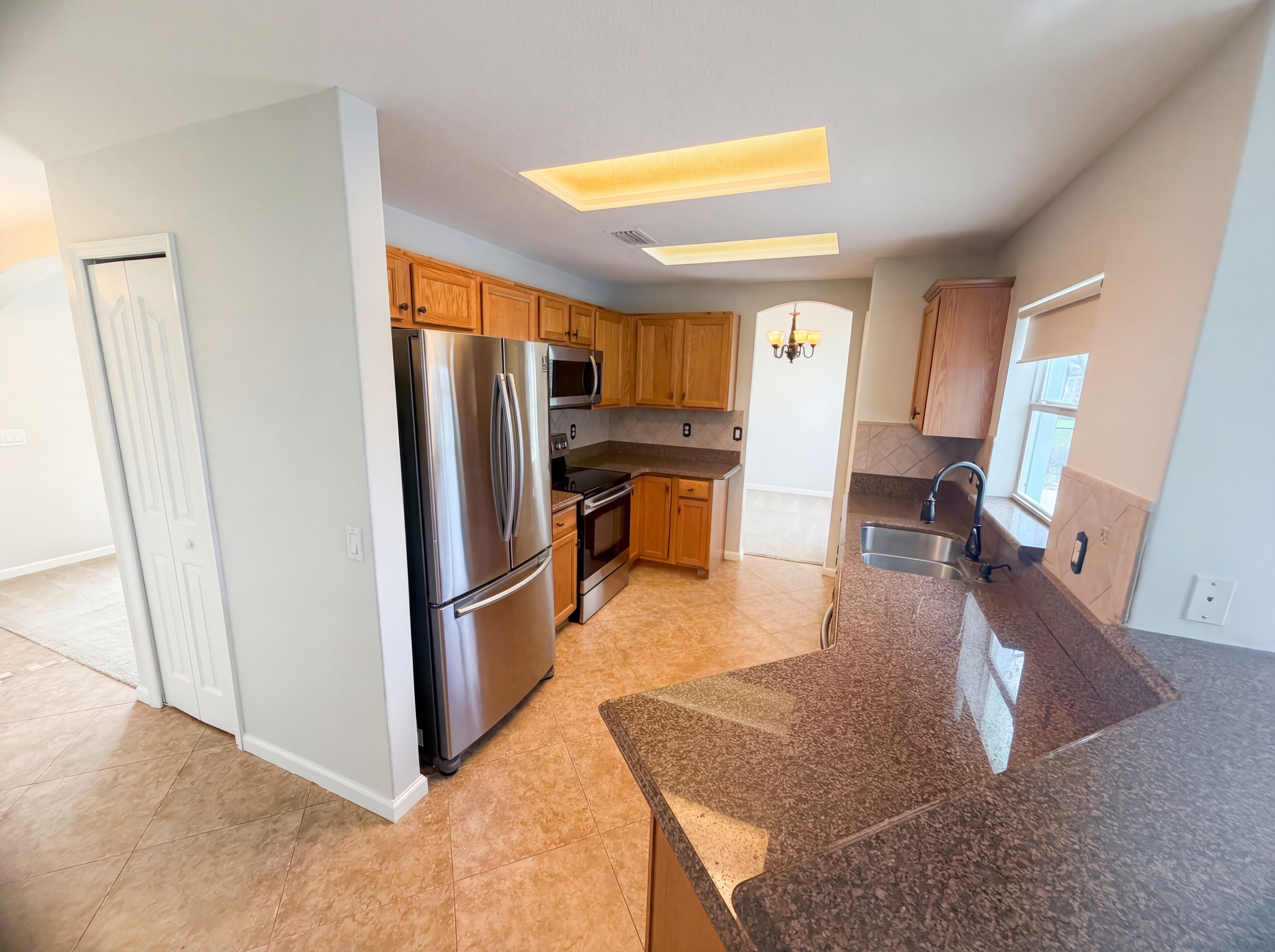 Photo 2 of 31 of 2332 SE Berkshire Blvd, Port Saint Lucie, FL