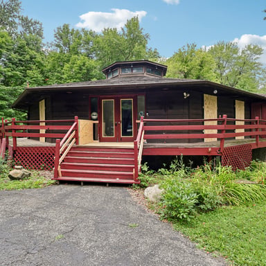 Property photo 1 of 9550 Olde 8 Rd