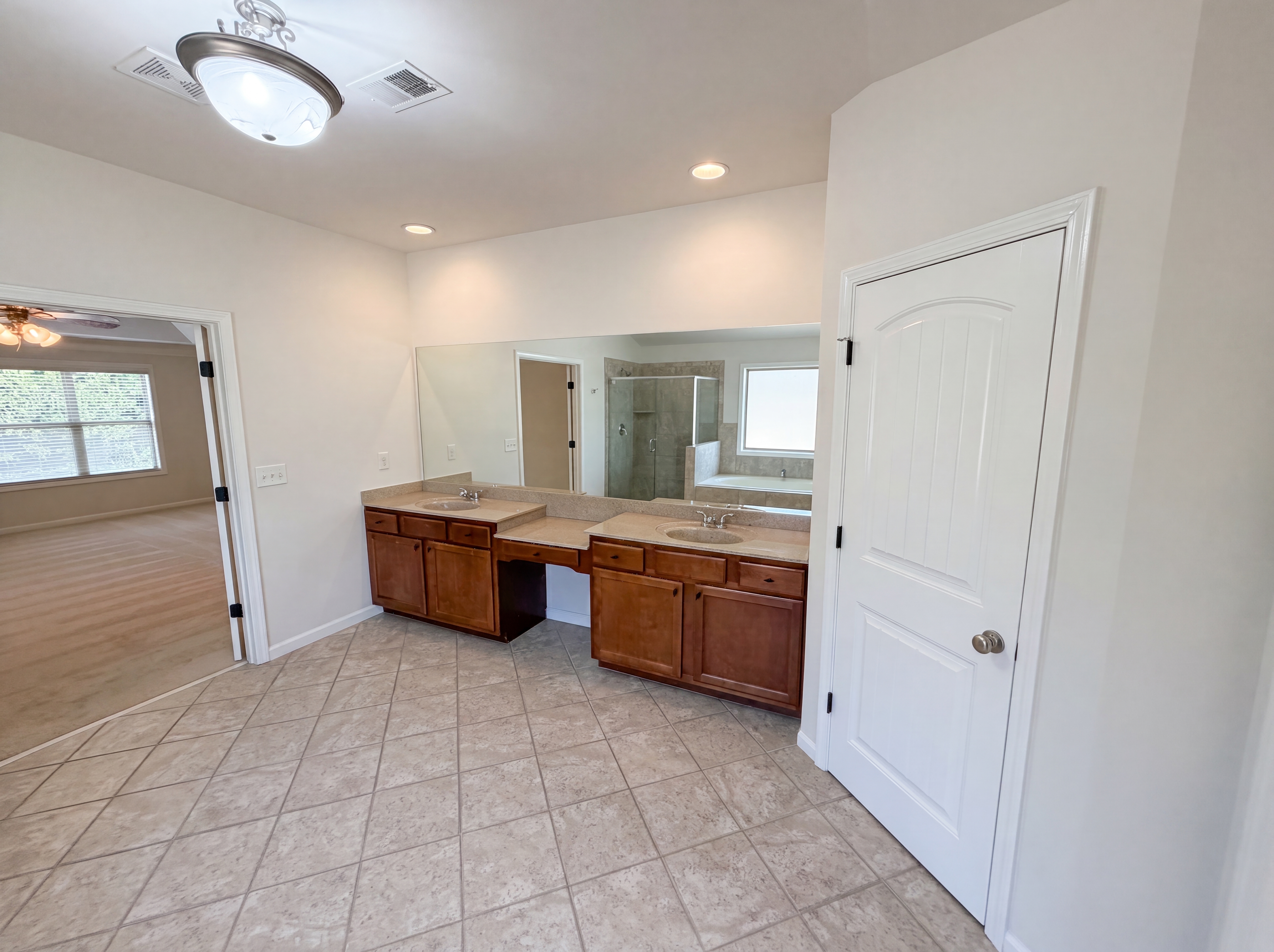 Photo 37 of 51 of 1481 Azalea Brook Dr, Lawrenceville, GA