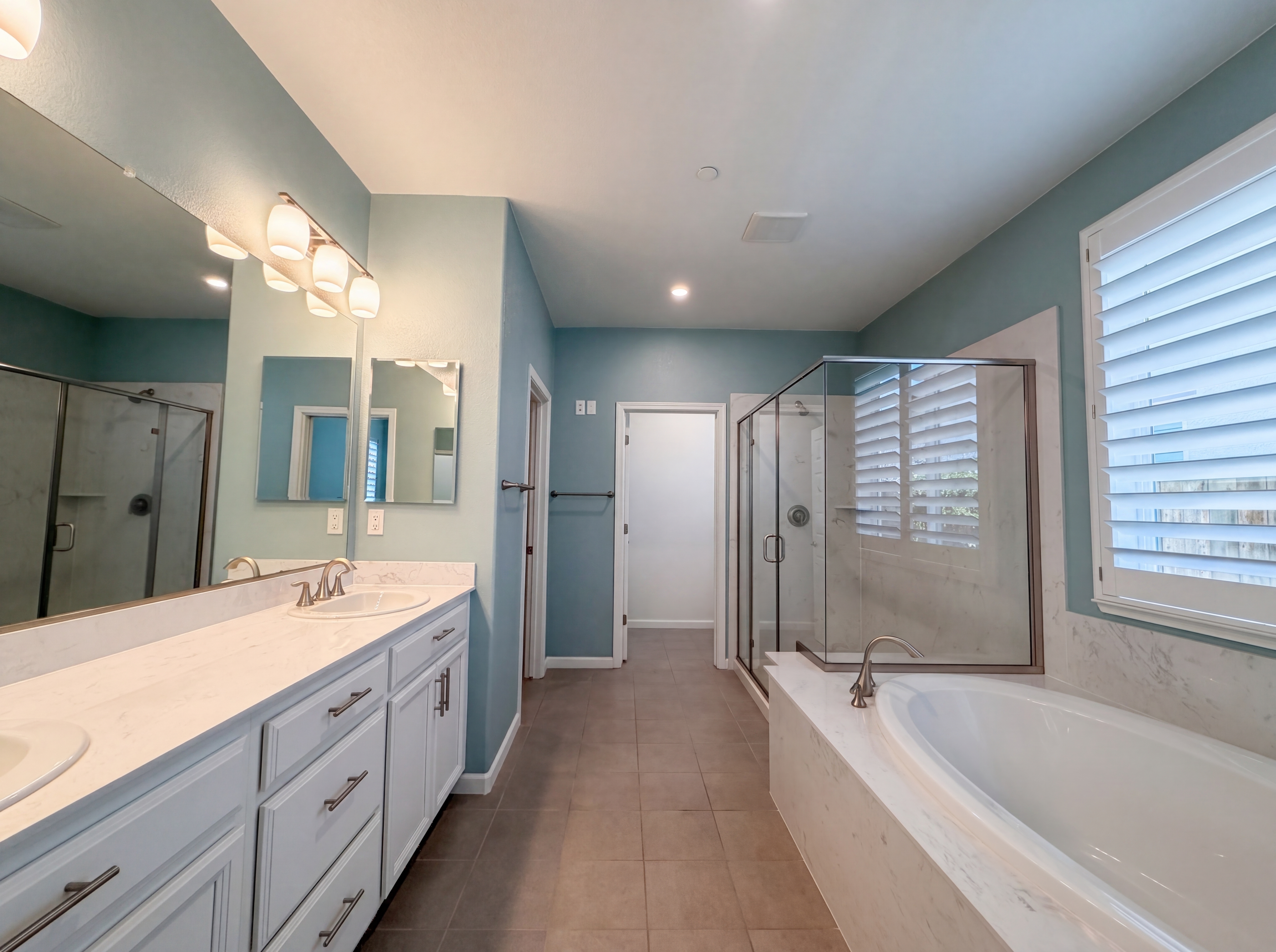 Photo 17 of 23 of 3935 Deergrass Cir, Rocklin, CA