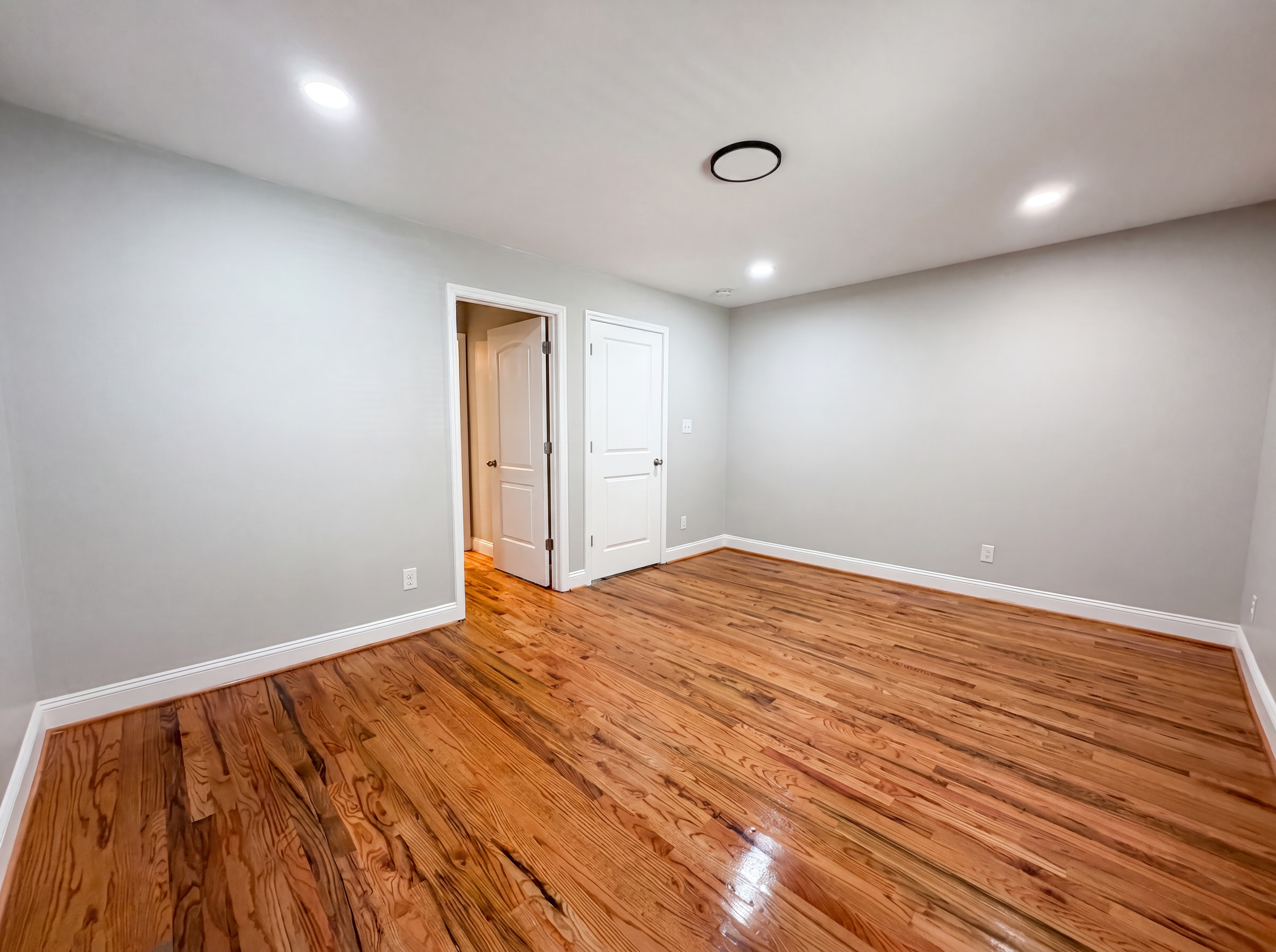 Photo 10 of 27 of 2801 Shades Crest Rd, Vestavia Hills, AL