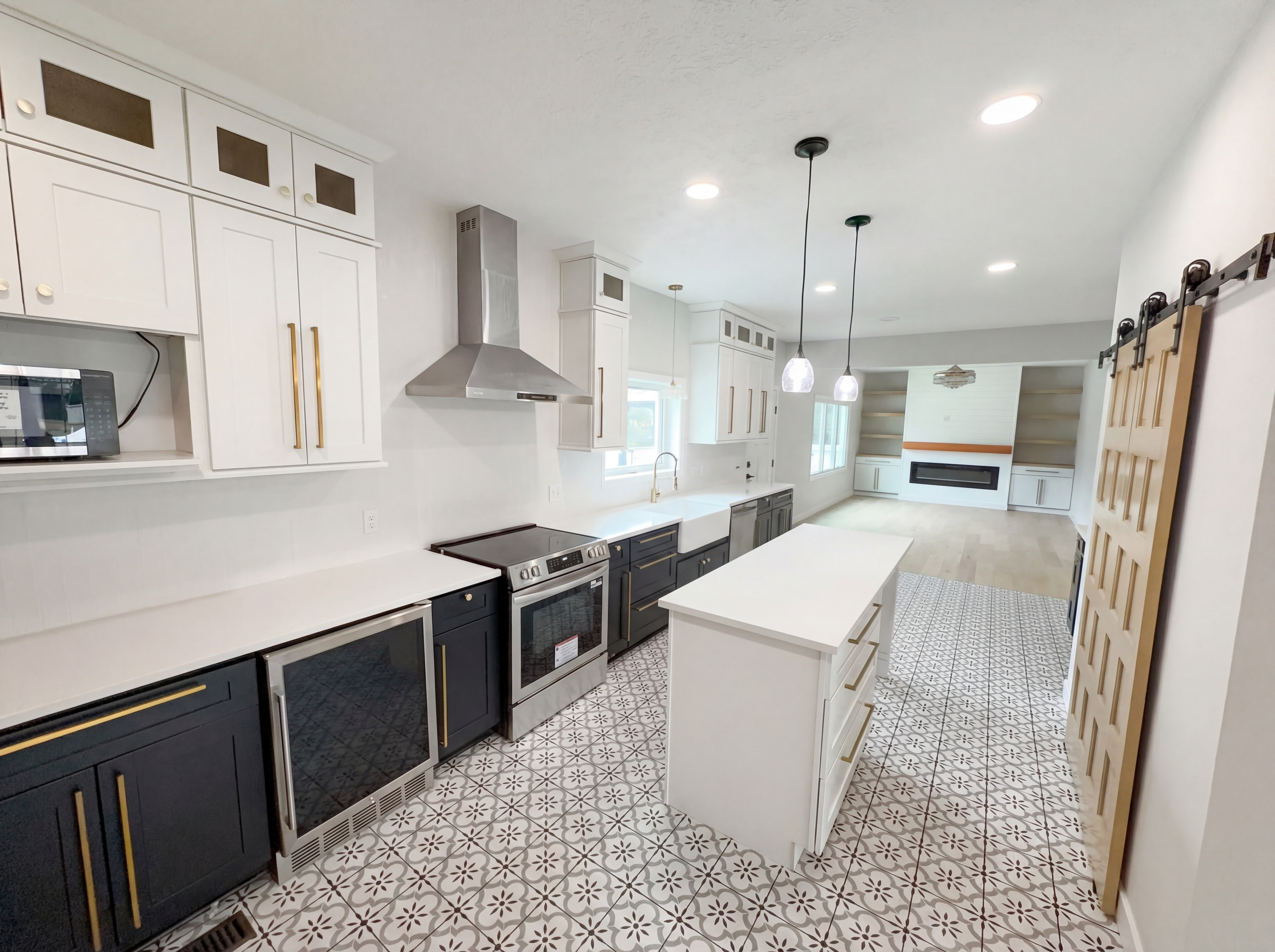 Photo 10 of 28 of 12825 Clifford Cir, Carmel, IN