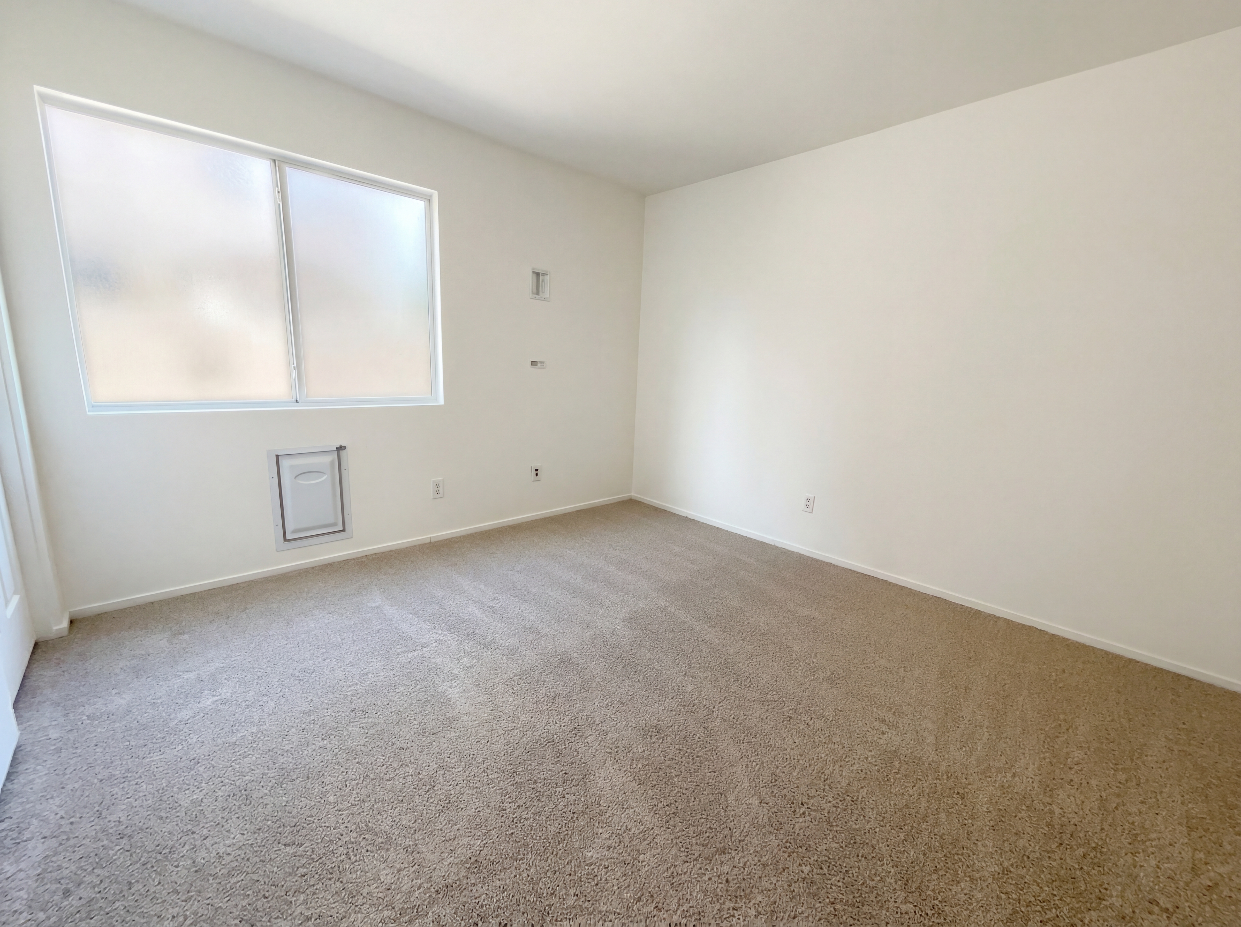Photo 11 of 26 of 7848 Desert Bell Ave, Las Vegas, NV