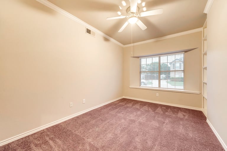 Photo 21 of 27 - 710 Ascot Park Dr, Mansfield, TX 76063
