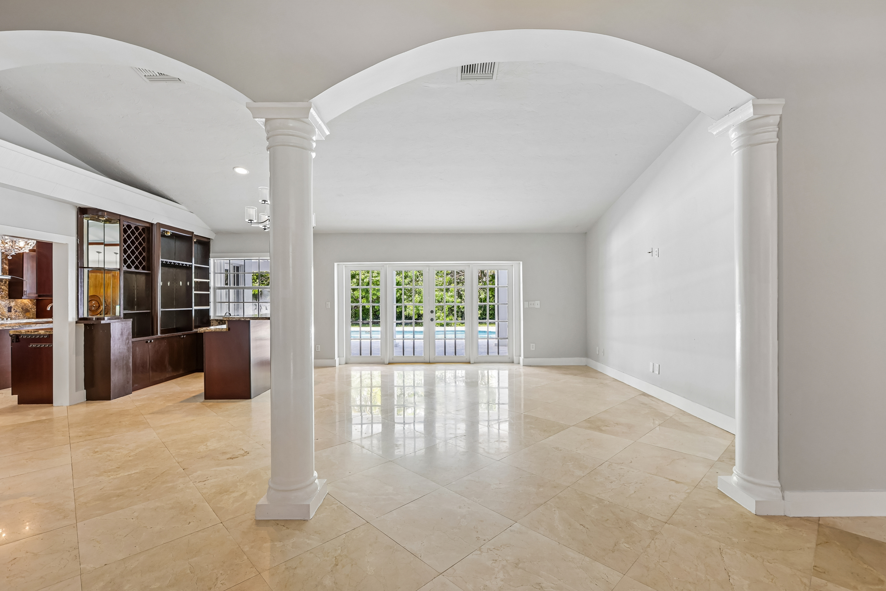 Photo 15 of 75 of 7745 SW 183rd Ter, Palmetto Bay, FL