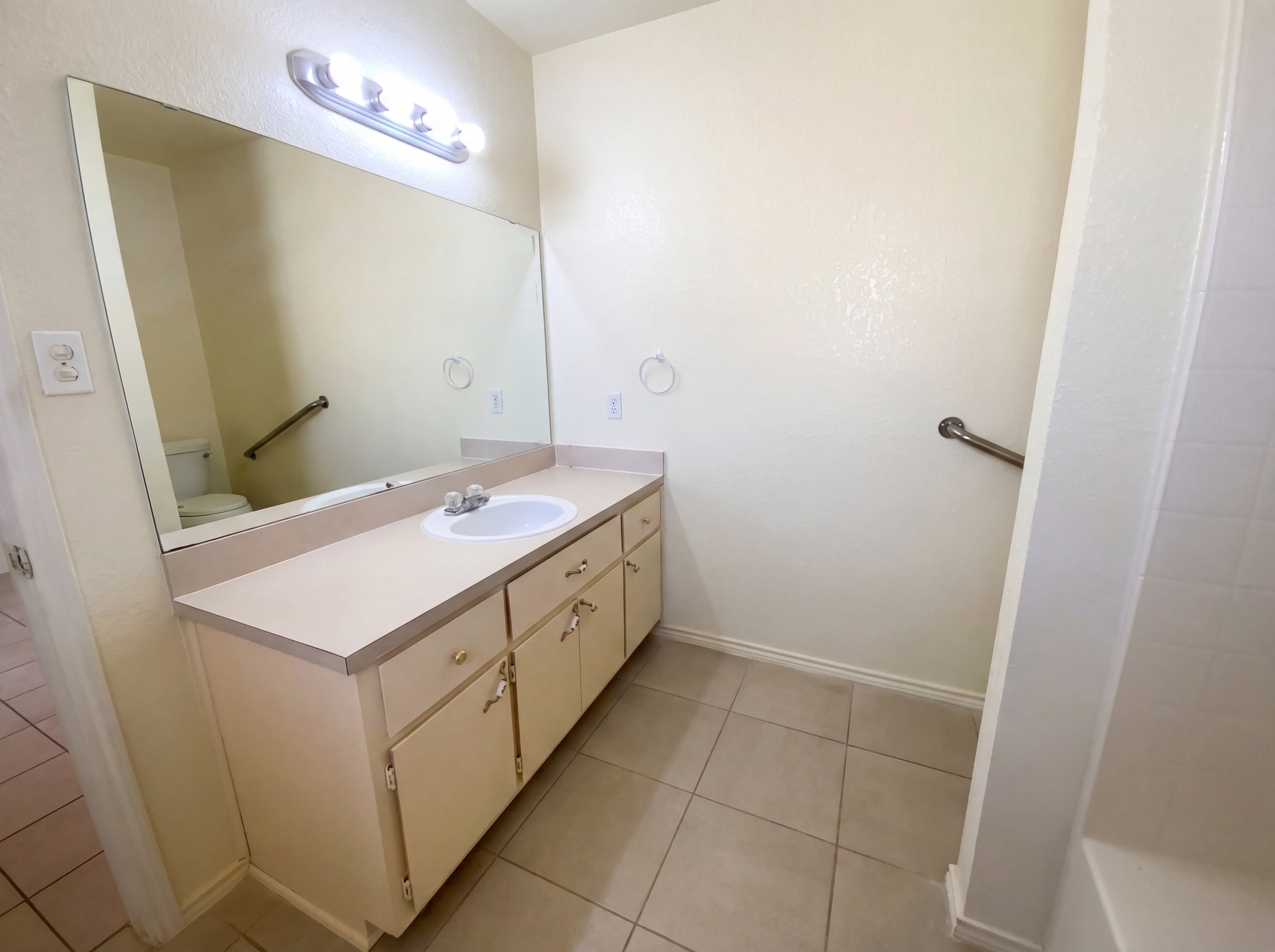 Photo 15 of 21 of 4307 Blueduck Dr, Killeen, TX