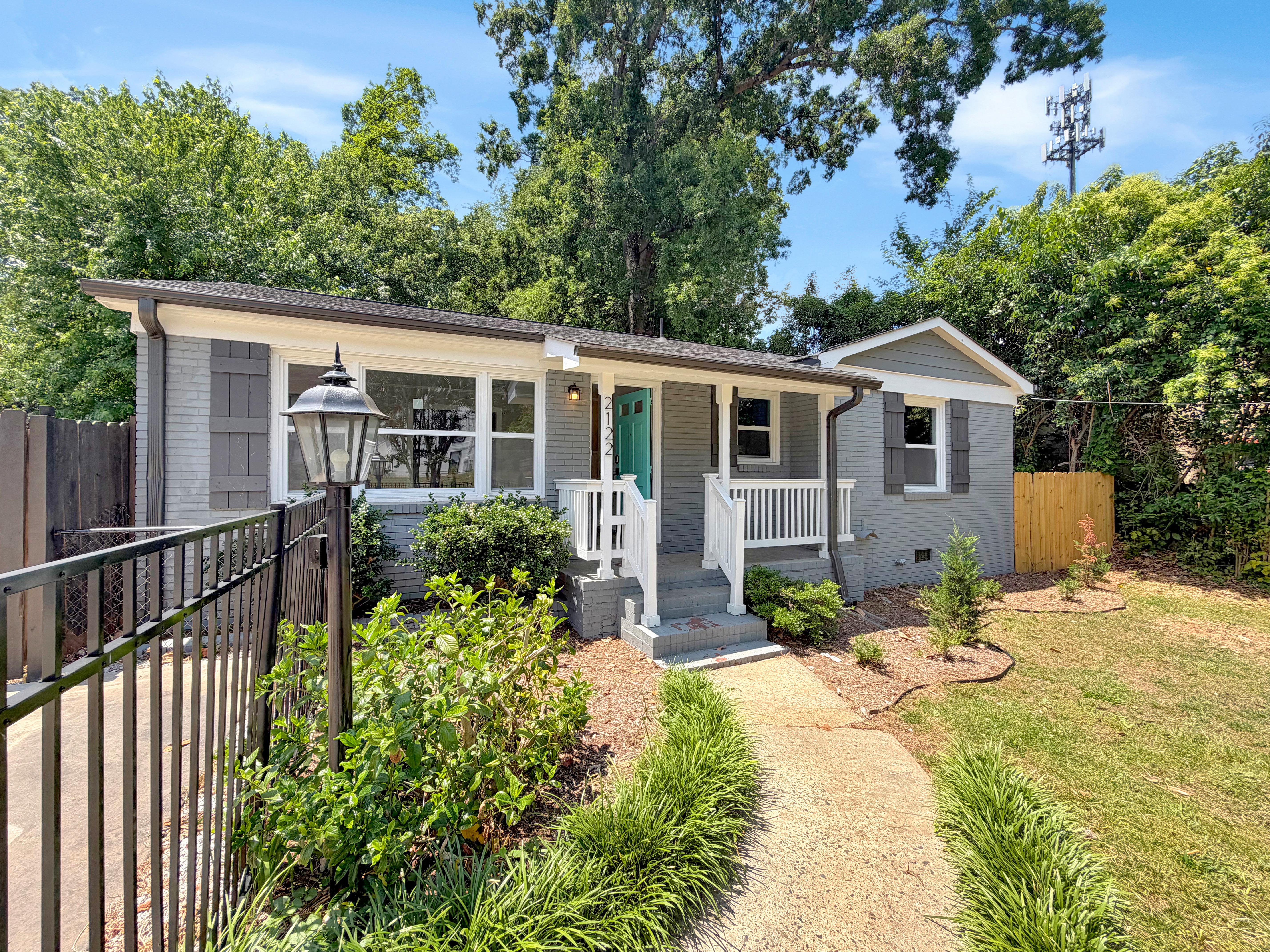 Photo 20 of 21 of 2122 Kilborne Dr, Charlotte, NC