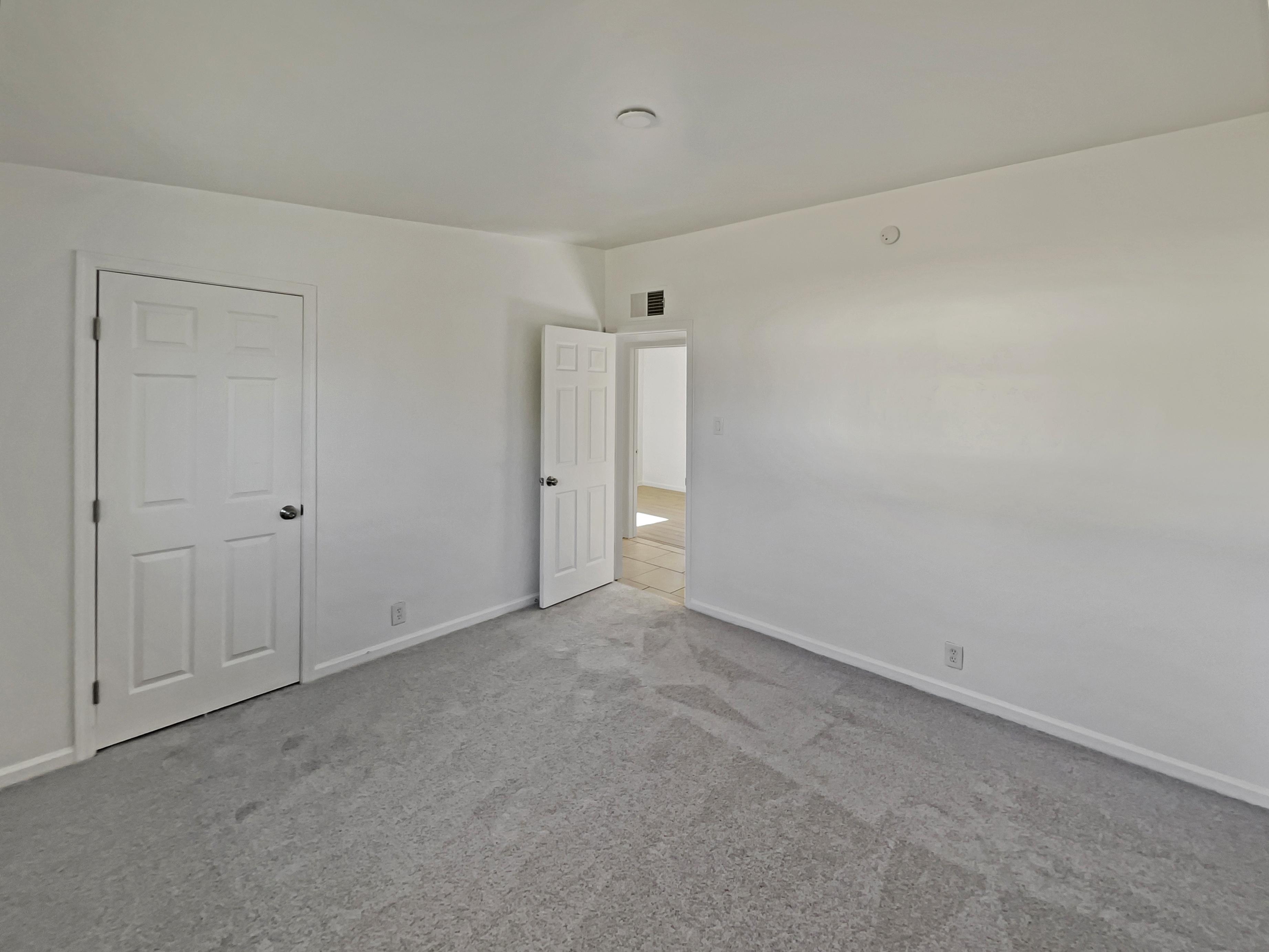 Photo 10 of 17 of 802 W Tipton Dr, Tucson, AZ