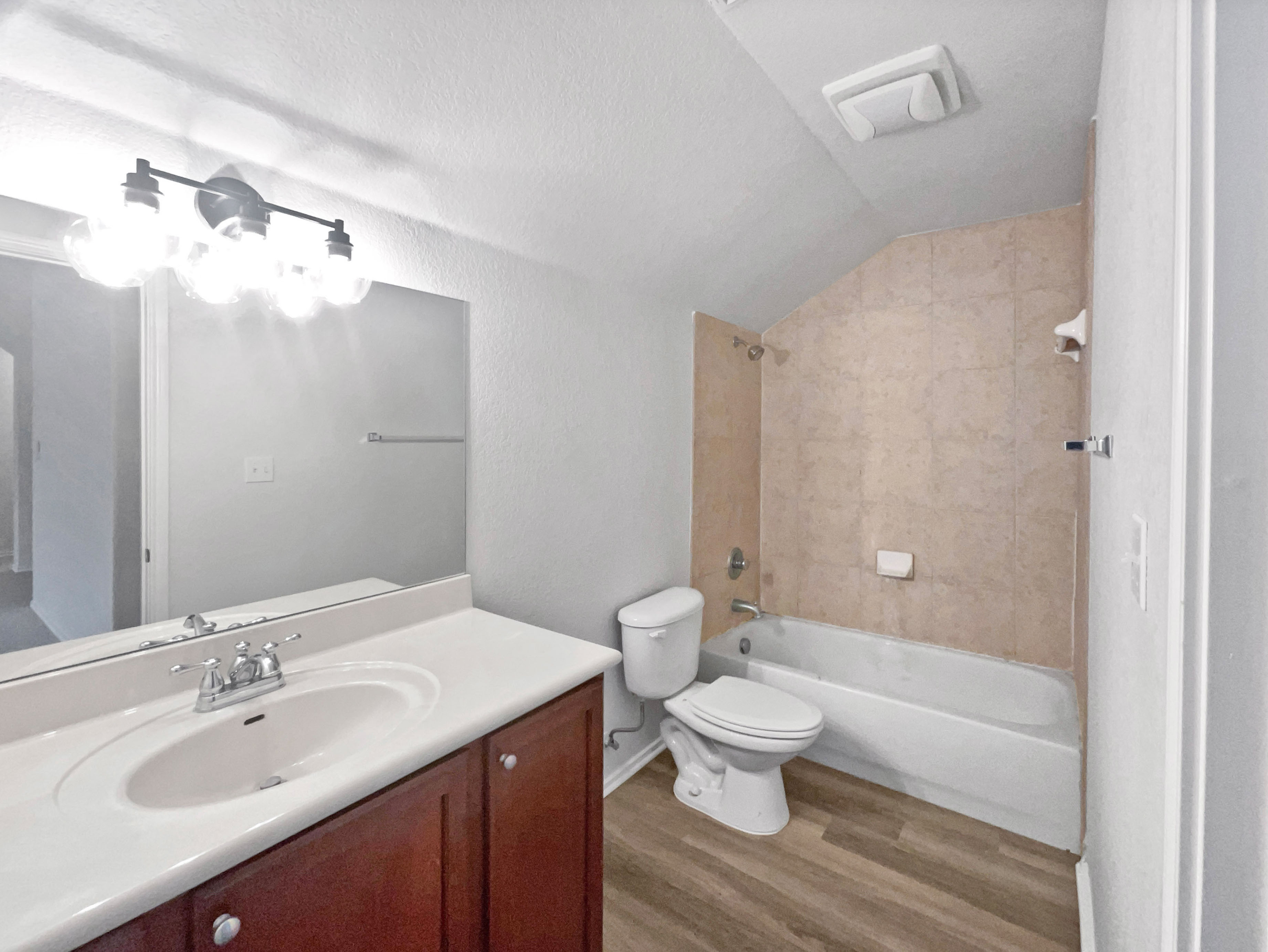 Photo 23 of 29 of 19500 Morgana Dr, Pflugerville, TX