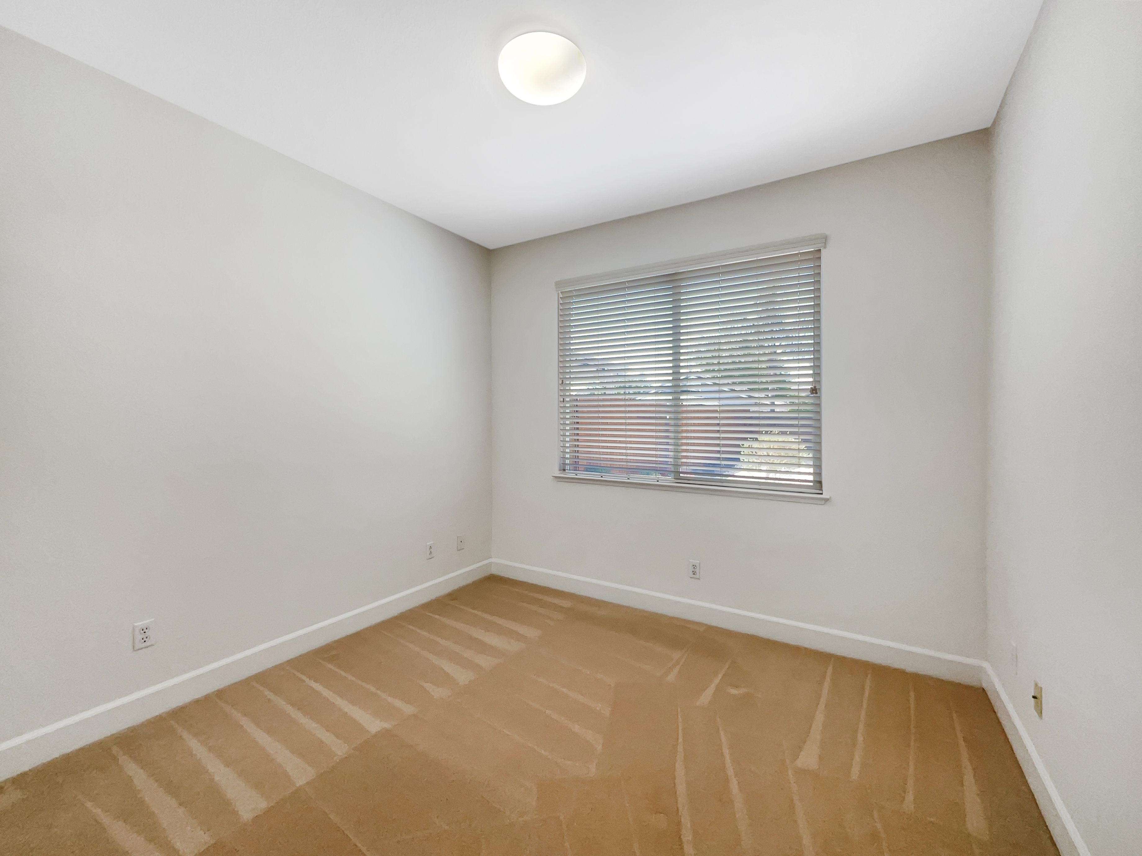 Photo 19 of 47 of 1709 Monte Vista Ct, West Sacramento, CA