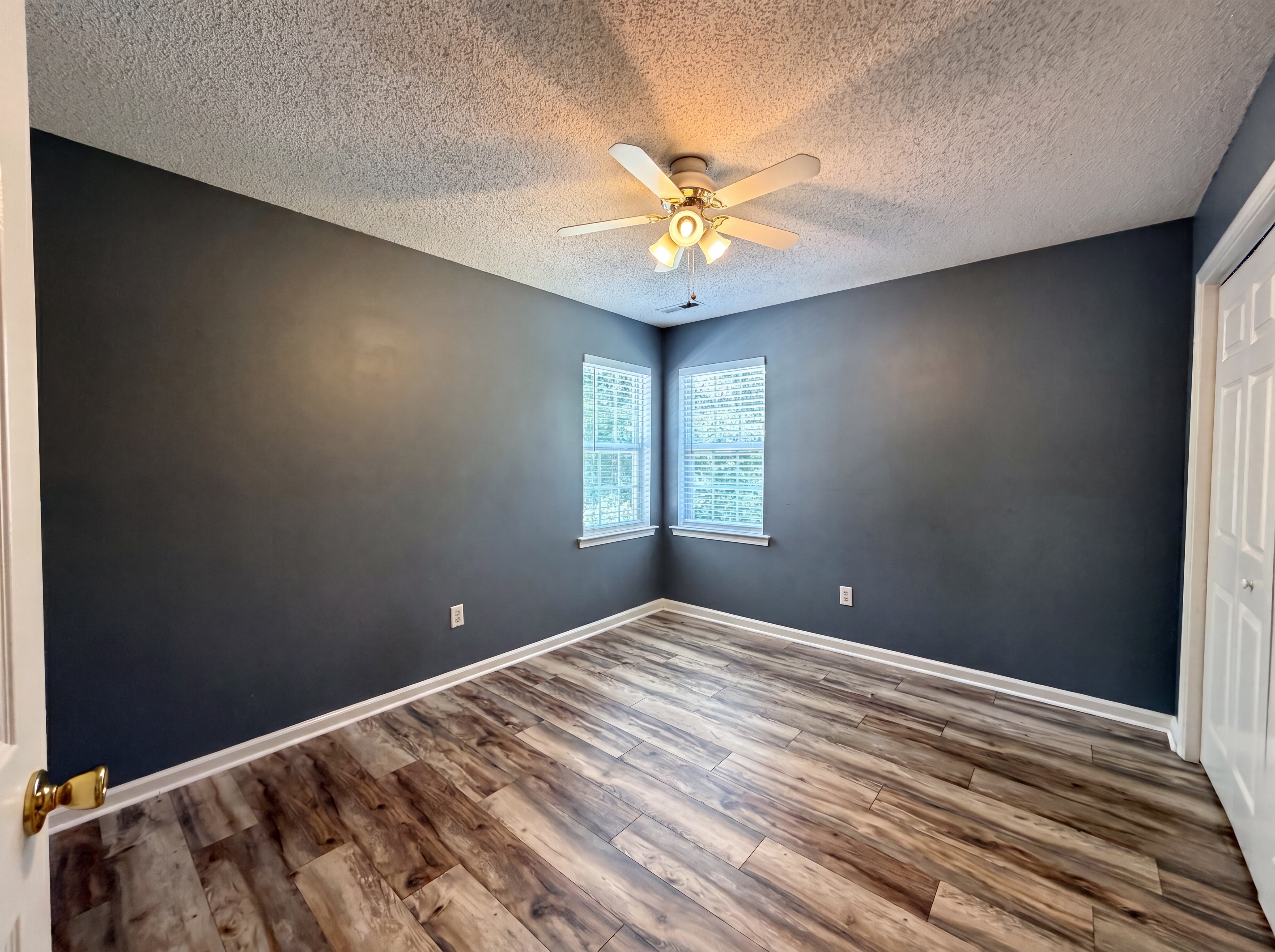 Photo 8 of 27 of 311 Hickory Wood Dr, Kannapolis, NC