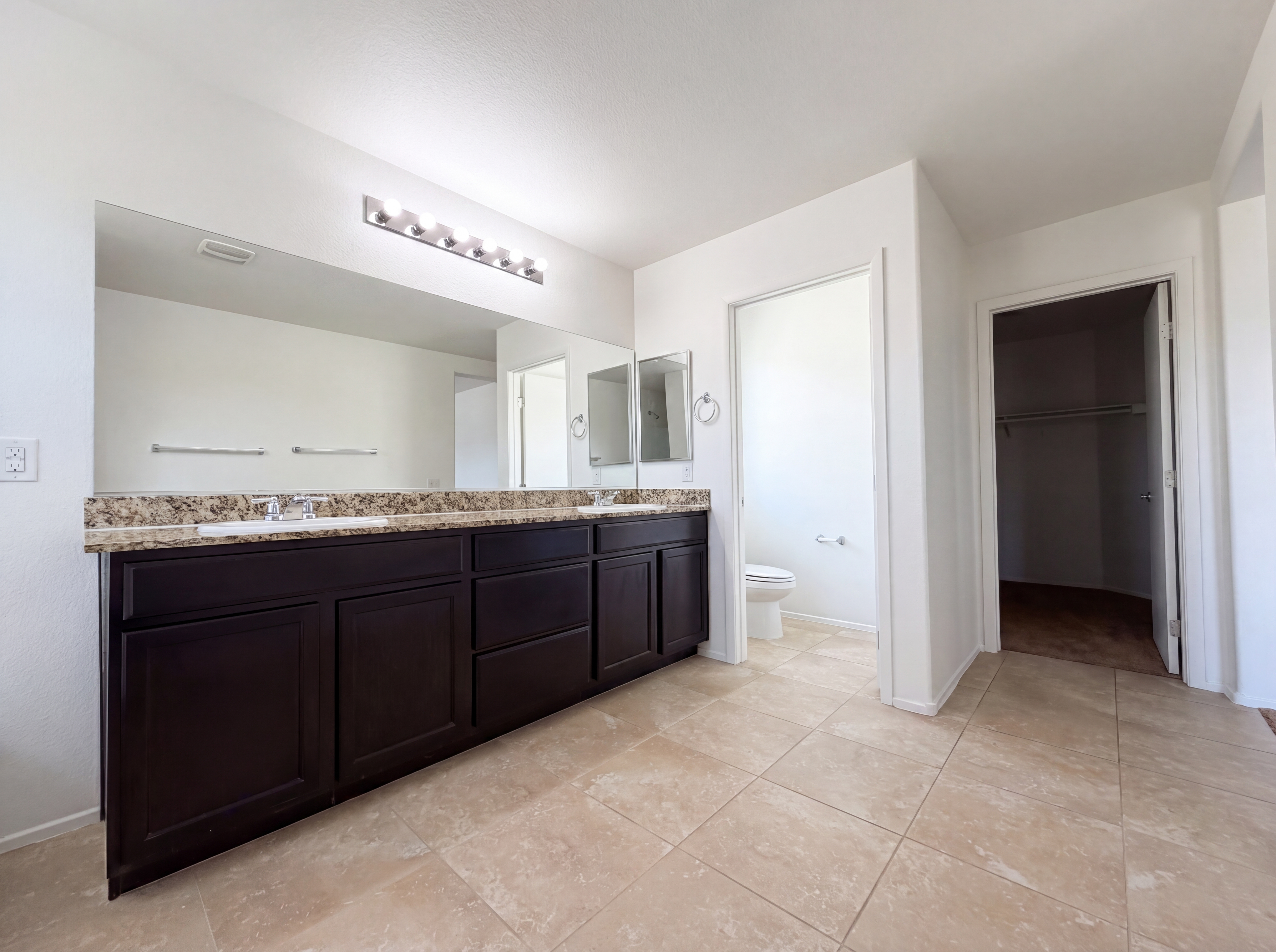 Photo 22 of 52 of 4036 White Opal St, Las Vegas, NV