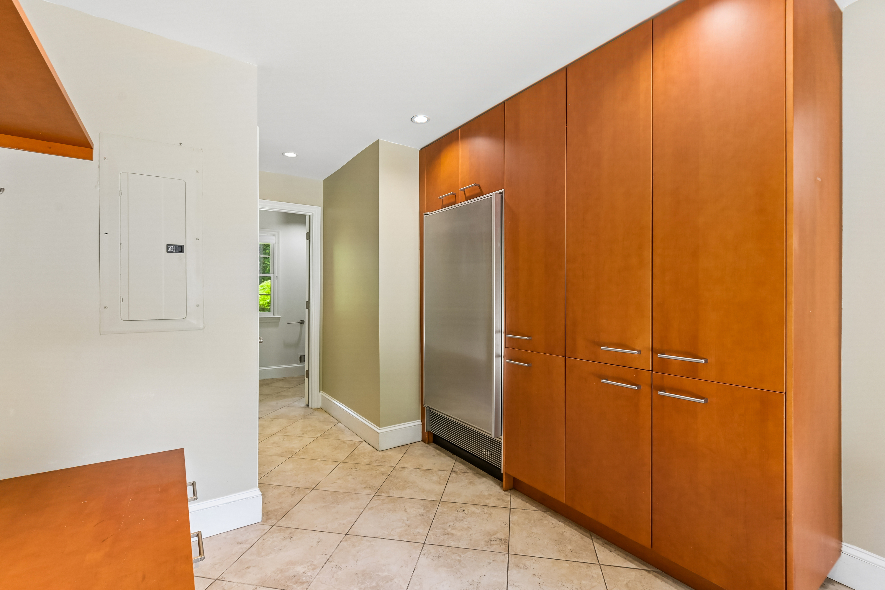 Photo 42 of 87 of 3135 Spalding Dr, Atlanta, GA