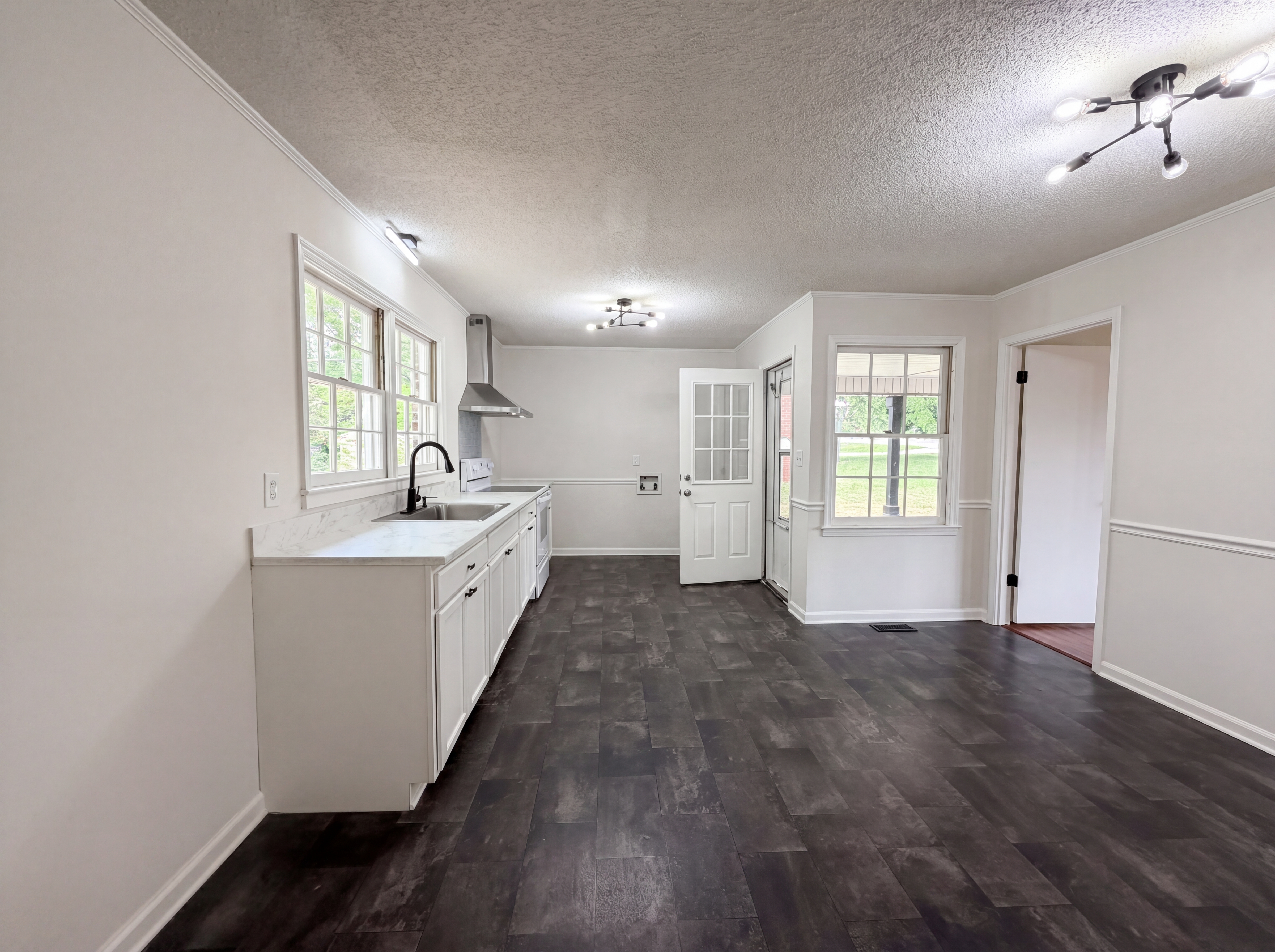 Photo 6 of 16 of 814 Charles Rd, Shelby, NC