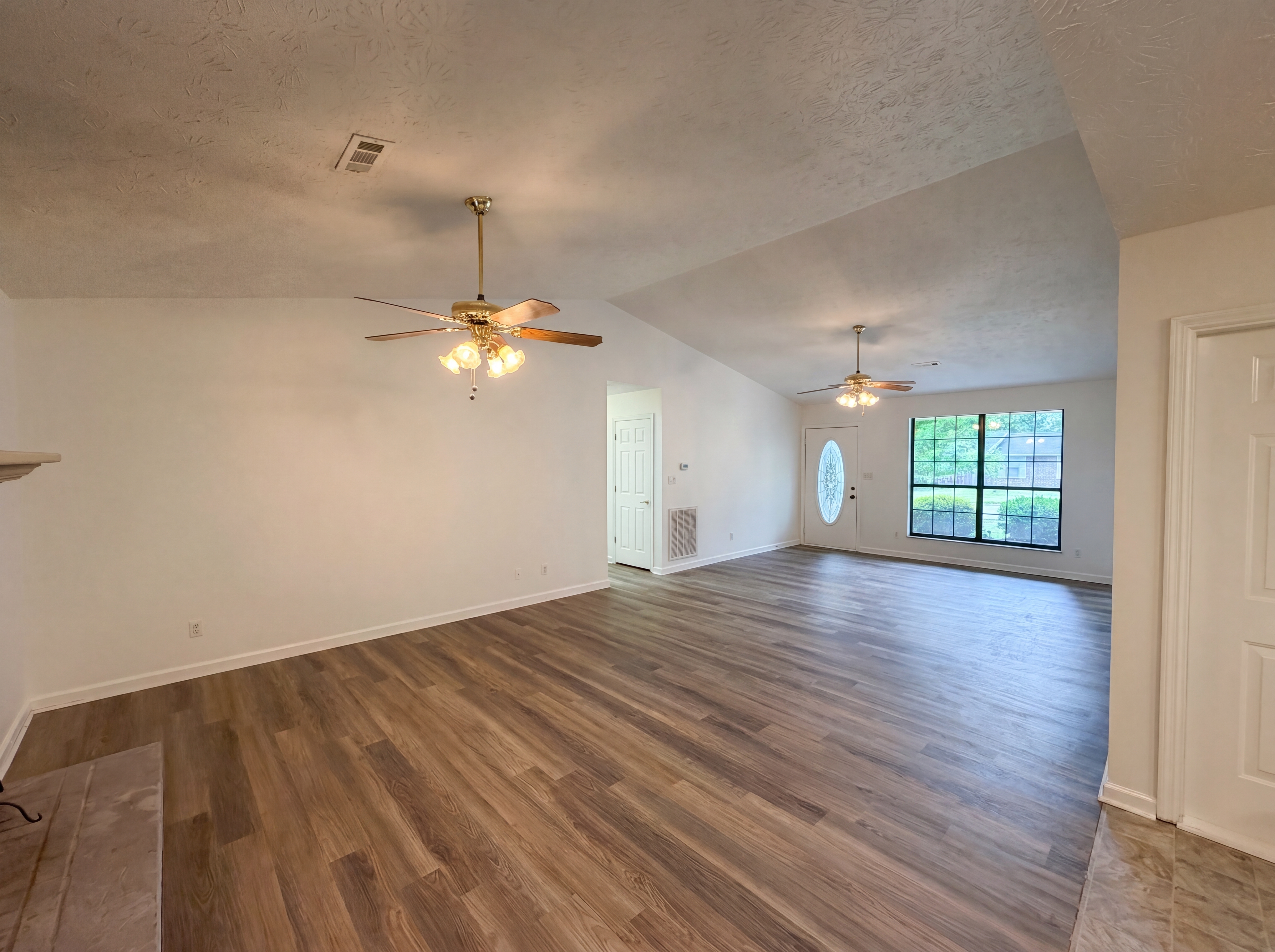 Photo 9 of 22 of 6020 Morning Glory Pl, Knoxville, TN