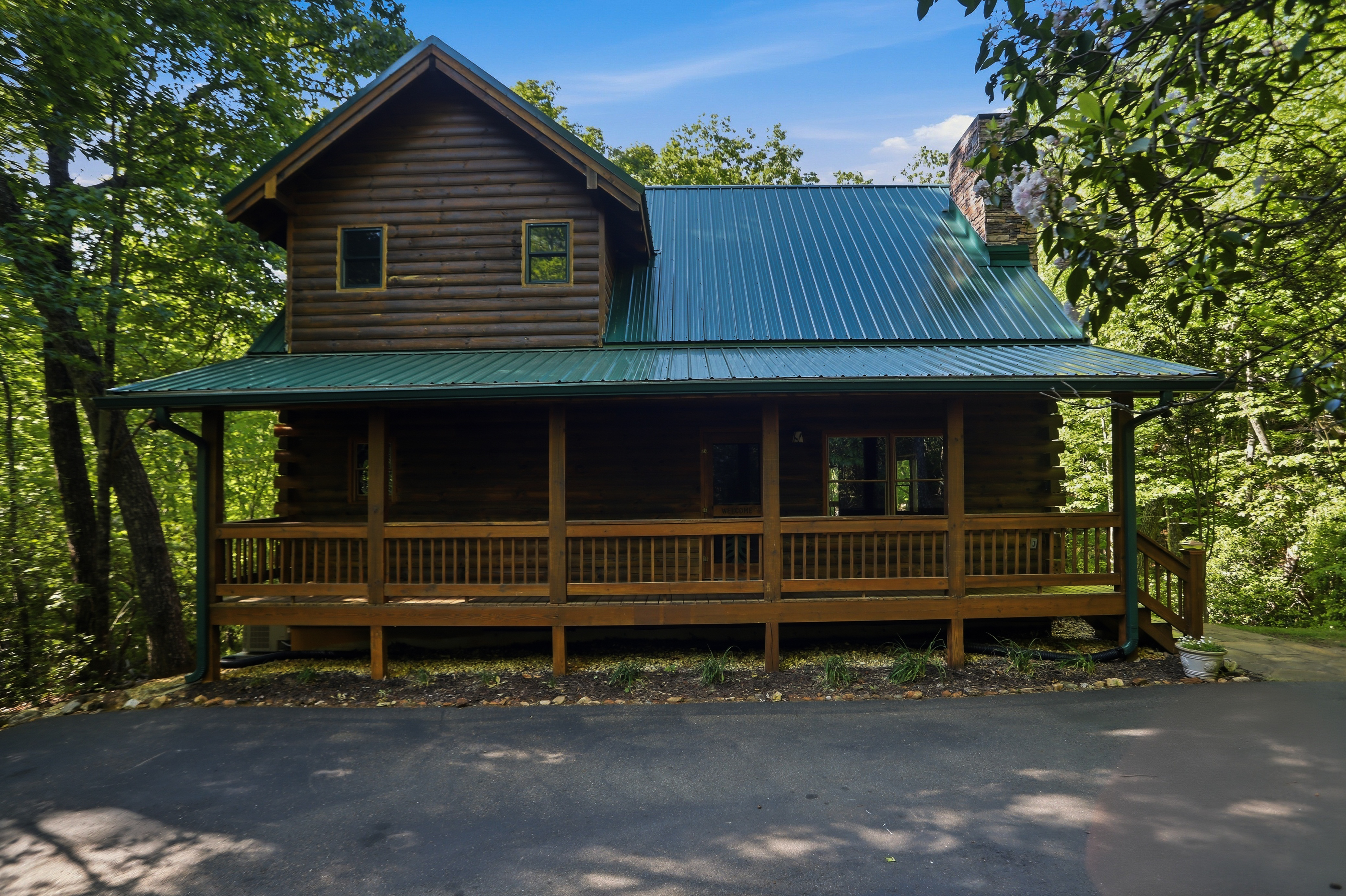 Photo 5 of 36 of 702 Ranch Mountain Dr, Dahlonega, GA