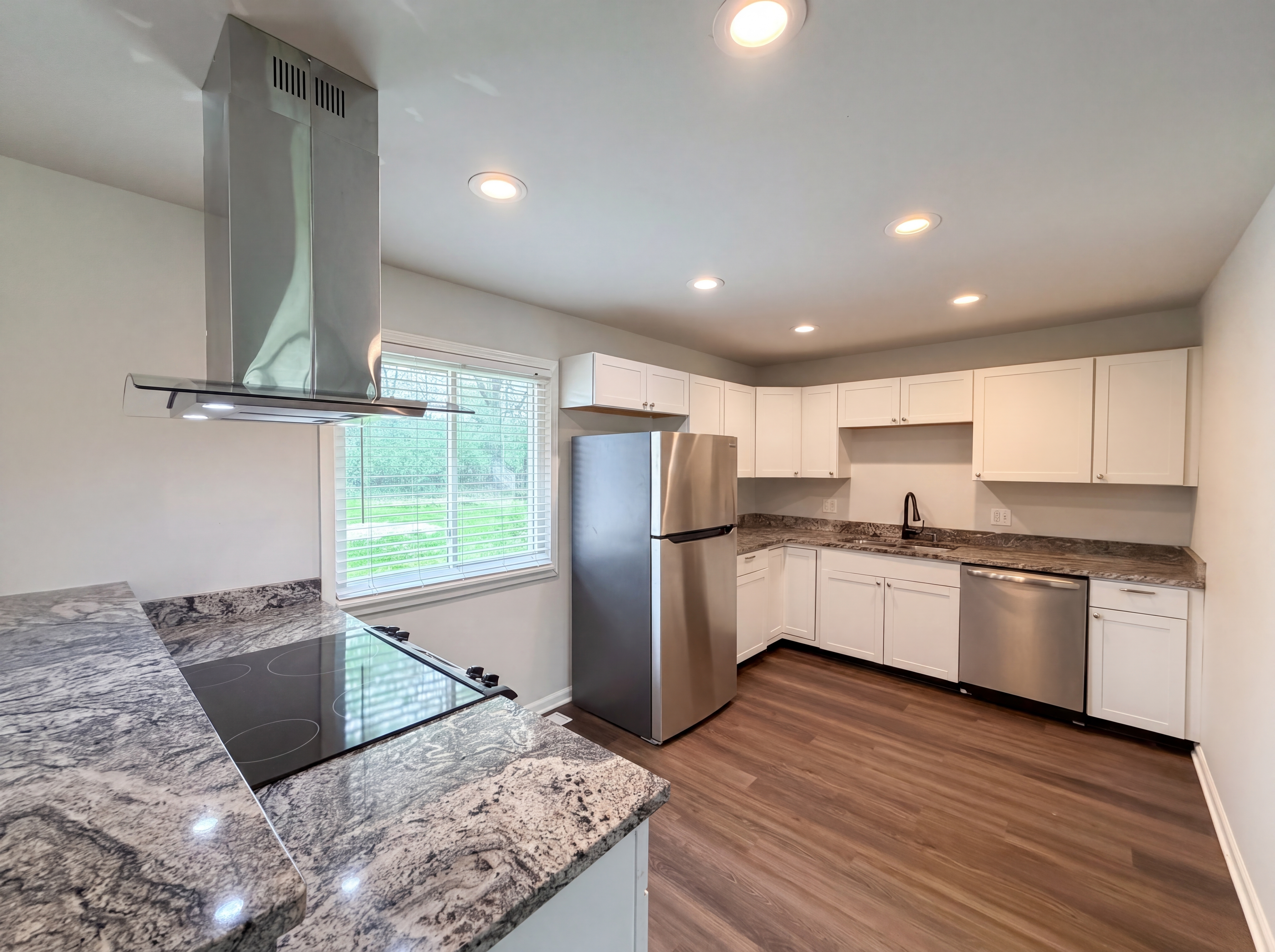 Photo 11 of 16 of 4663 W Runyon Lake Dr, Greenwood, IN