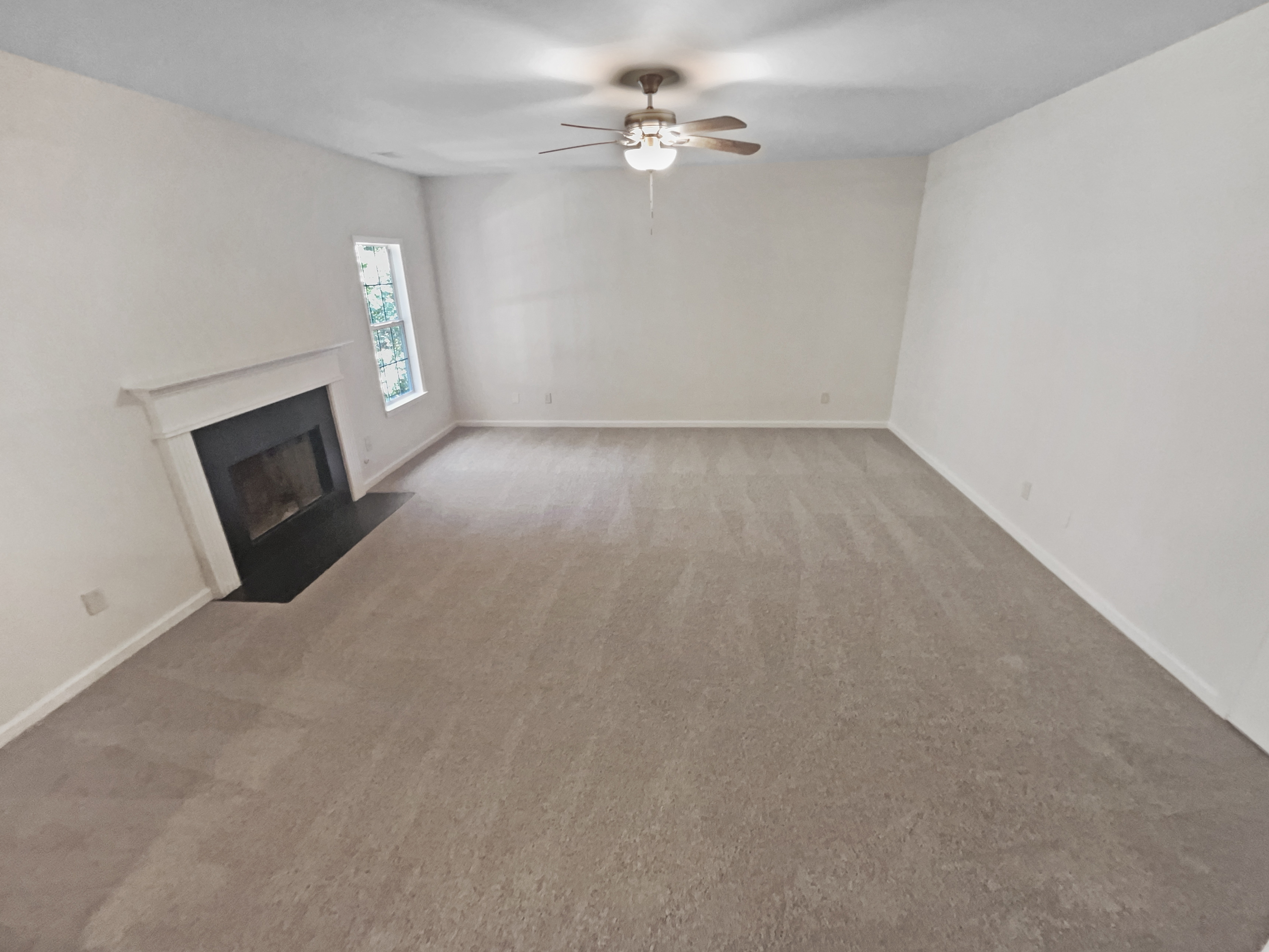 Photo 3 of 26 of 4469 White Hill Pl, Douglasville, GA