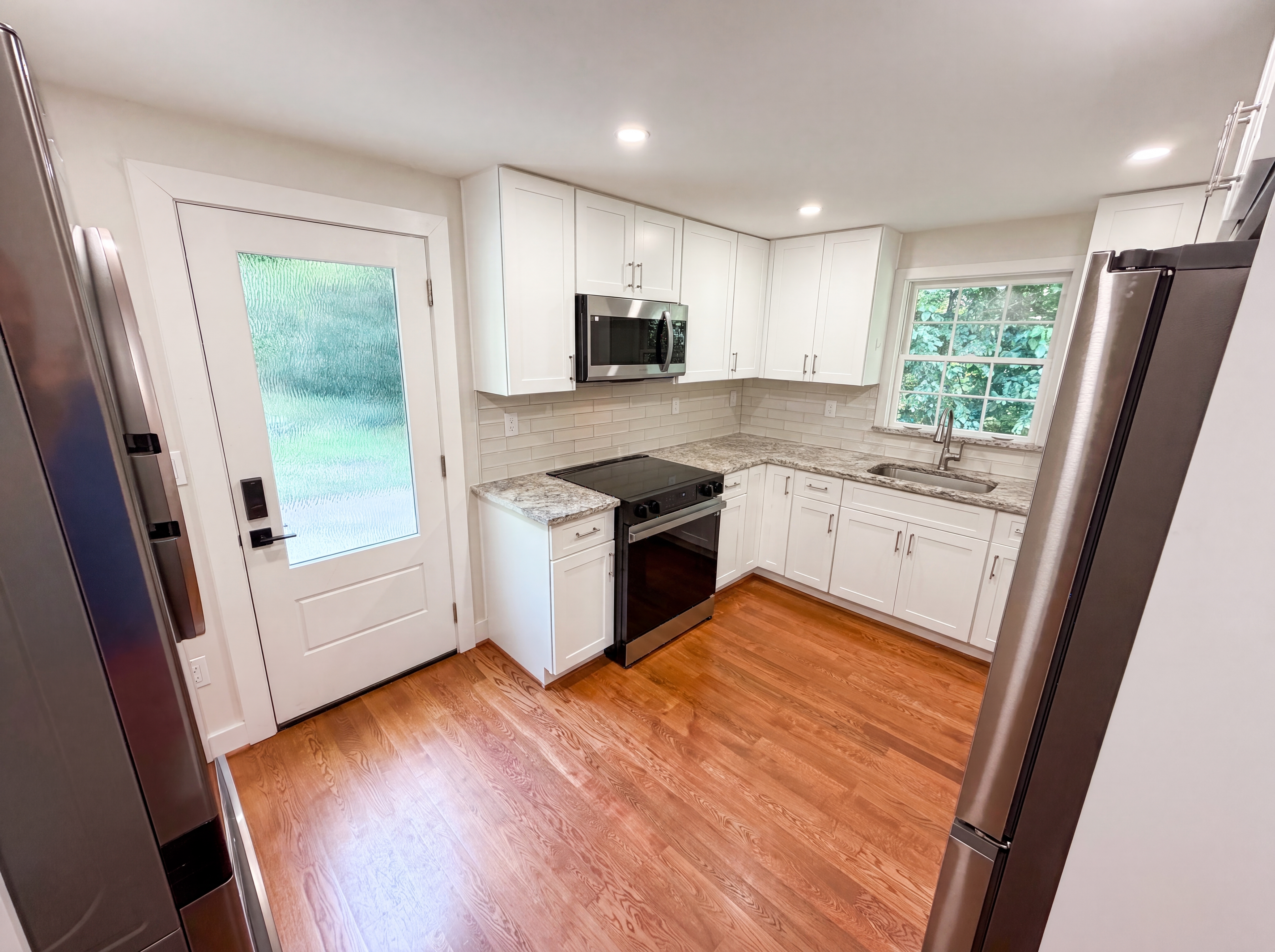 Photo 7 of 23 of 2320 Capehart Cir NE, Atlanta, GA