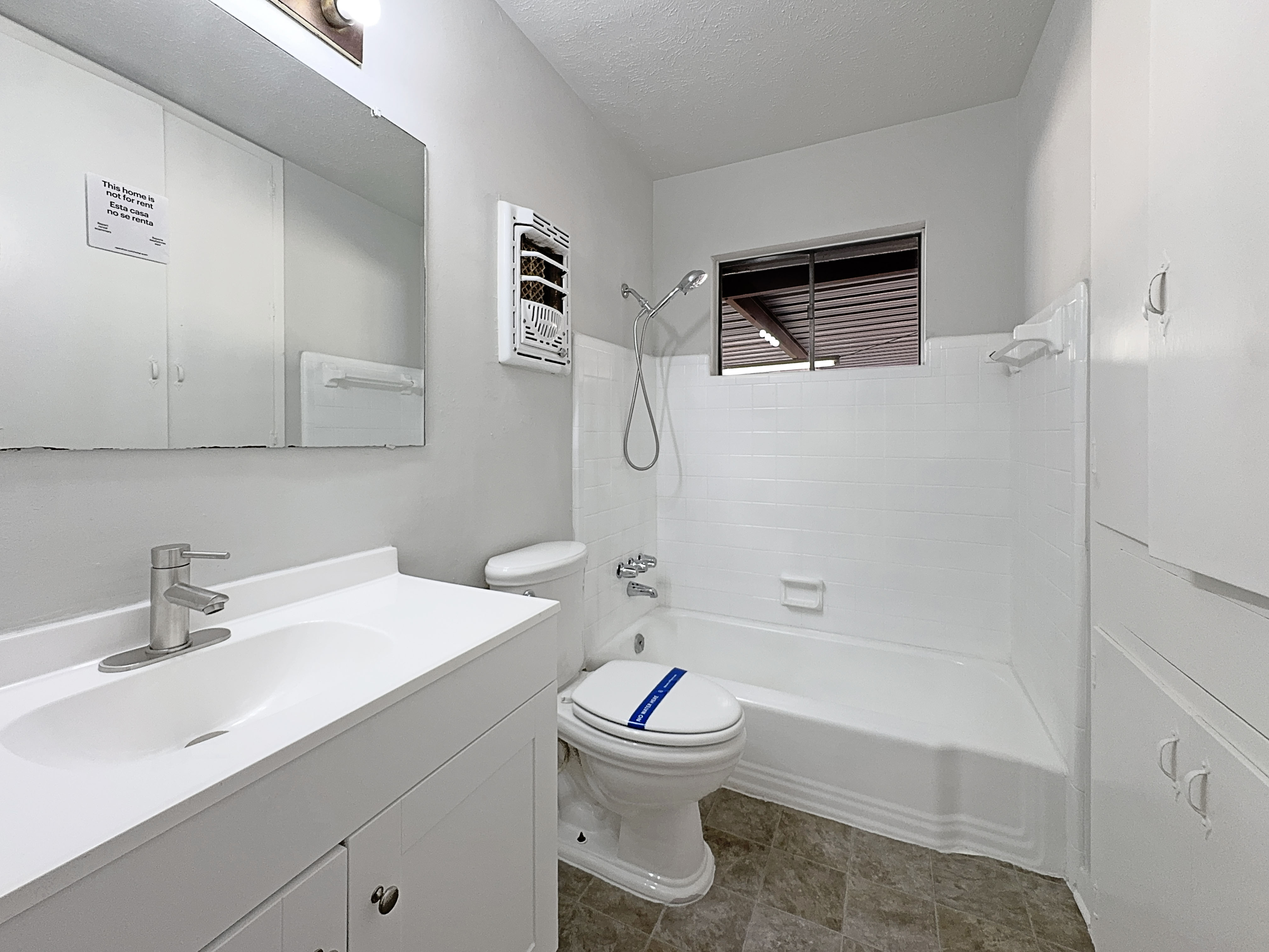 Photo 6 of 18 of 15311 Woodforest Blvd, Channelview, TX