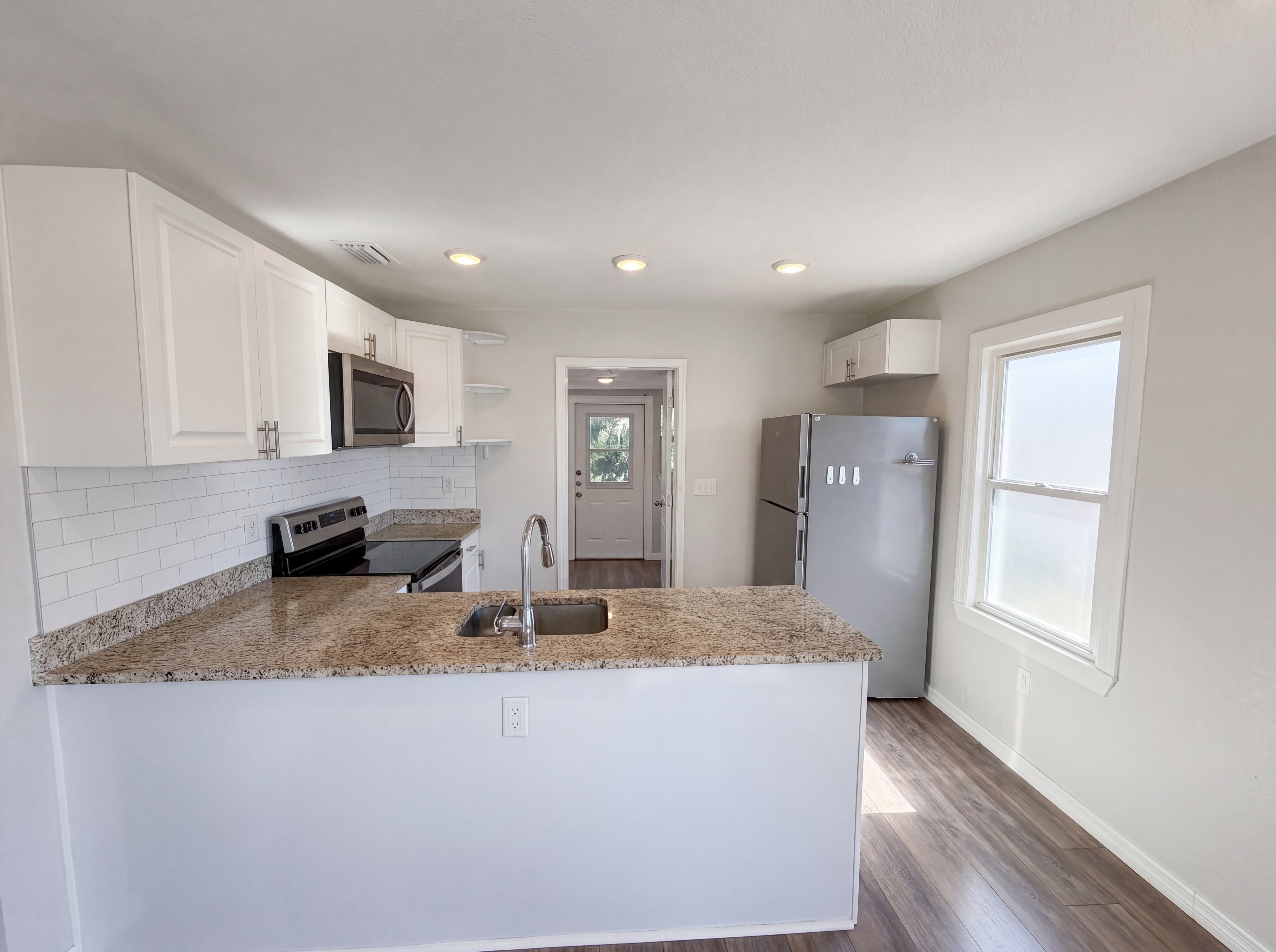 Photo 7 of 19 of 5005 Tangerine Ave S, Gulfport, FL