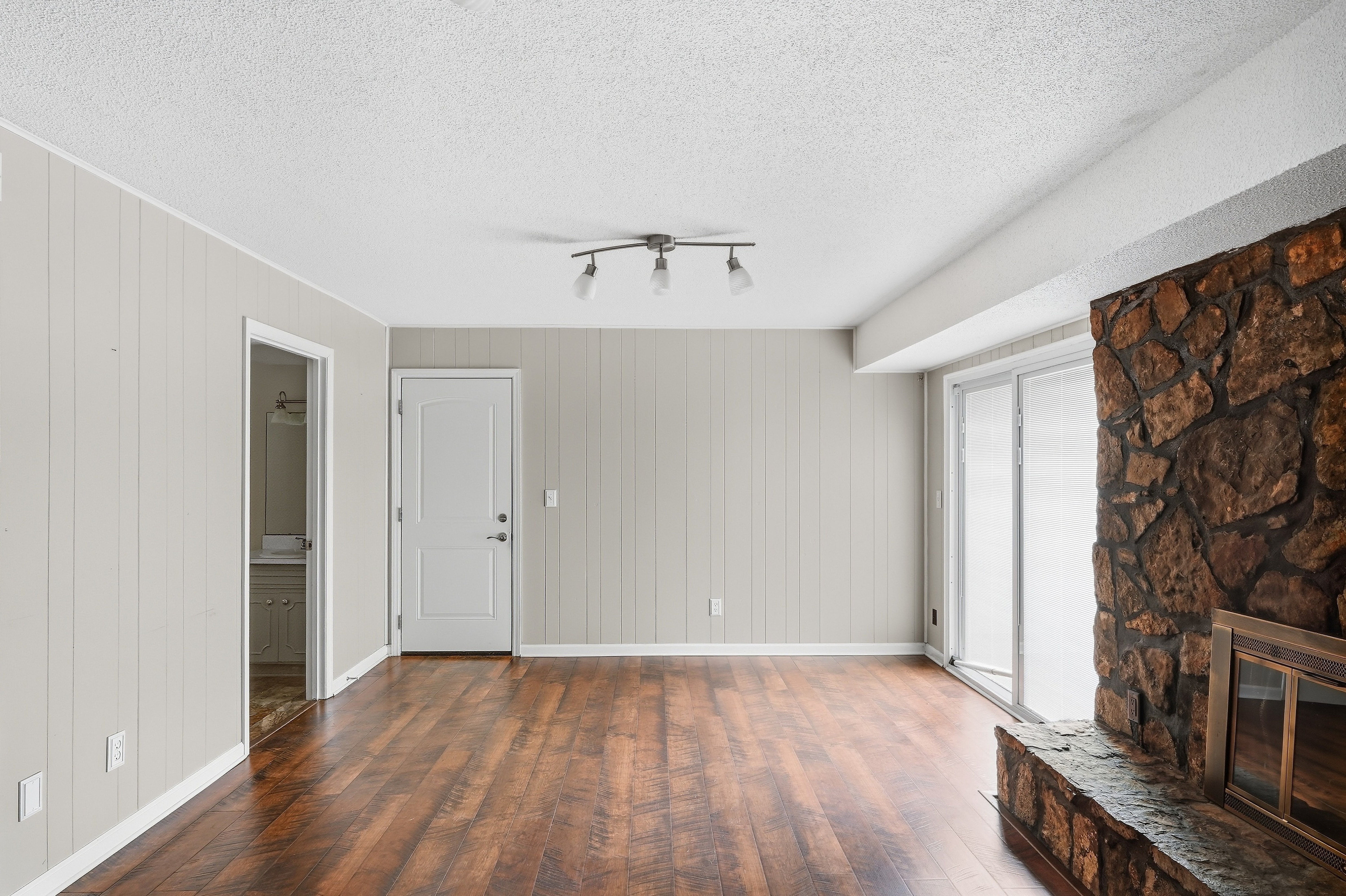 Photo 6 of 32 of 8269 Clipper Dr, Chattanooga, TN