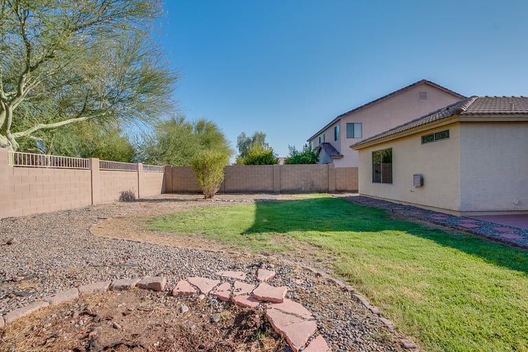 Photo 22 of 25 - 7010 S 24th Ln, Phoenix, AZ 85041