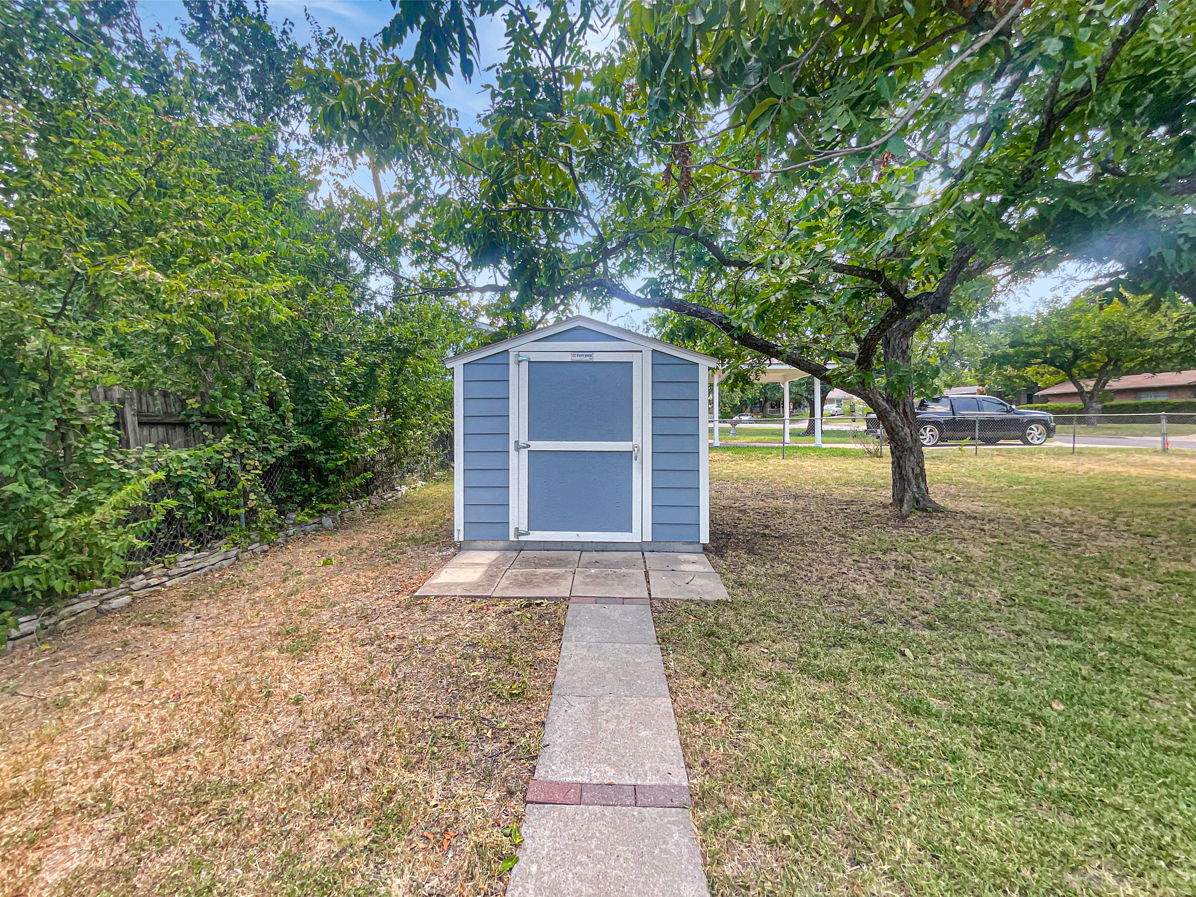 Photo 16 of 21 of 8801 Parkfield Dr, Austin, TX
