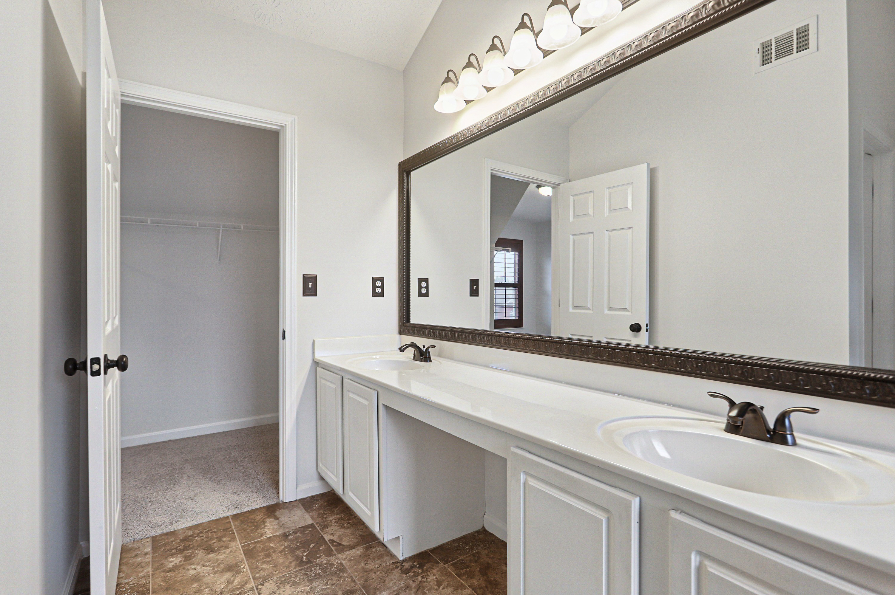 Photo 22 of 41 of 5713 Mill View Way, Lithonia, GA
