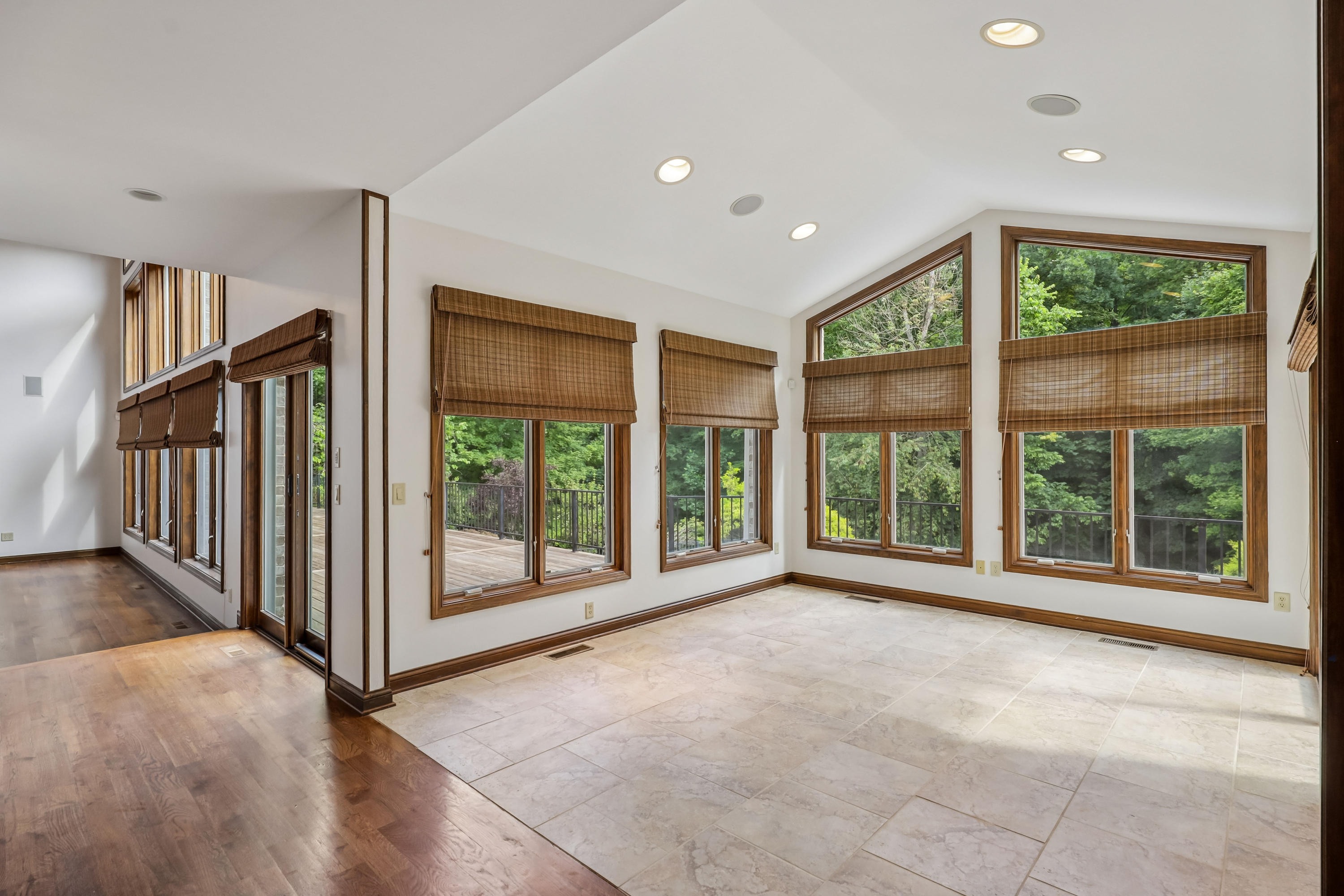 Photo 16 of 55 of 1100 Bridle Rdg, New Richmond, OH