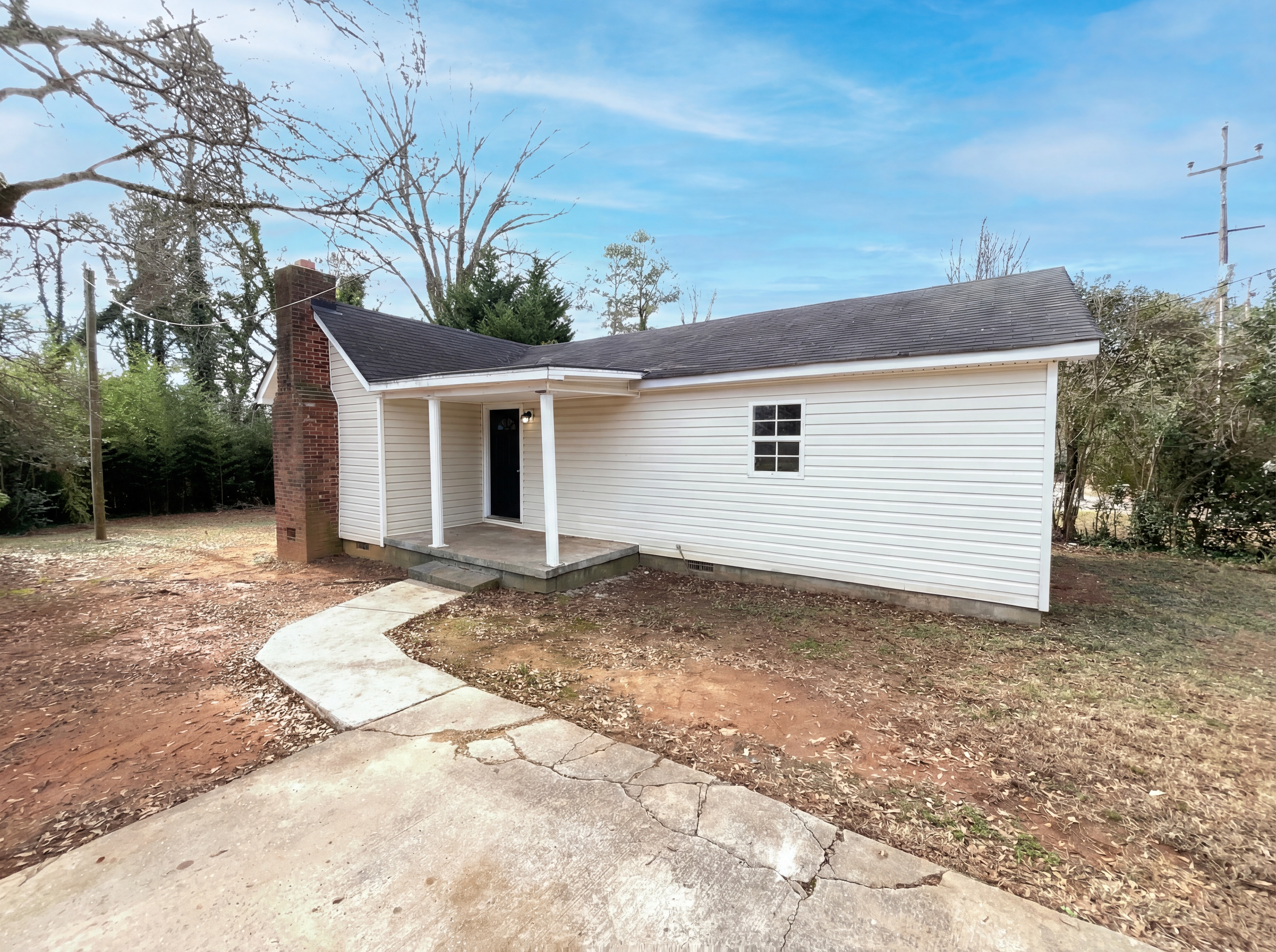 Photo 8 of 15 of 1903 Winget St, Gastonia, NC