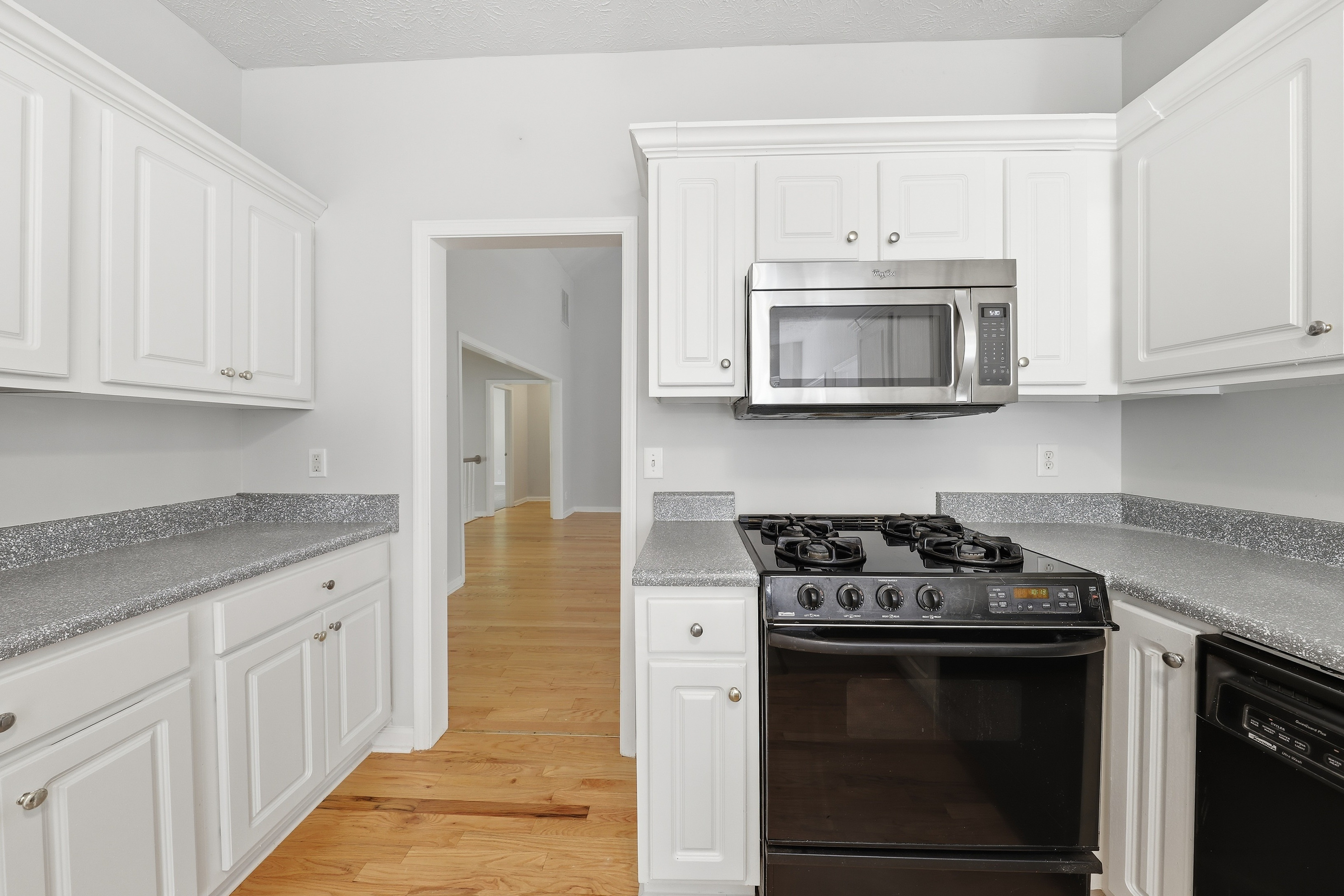 Photo 6 of 43 of 4795 Liberty Rd, Villa Rica, GA
