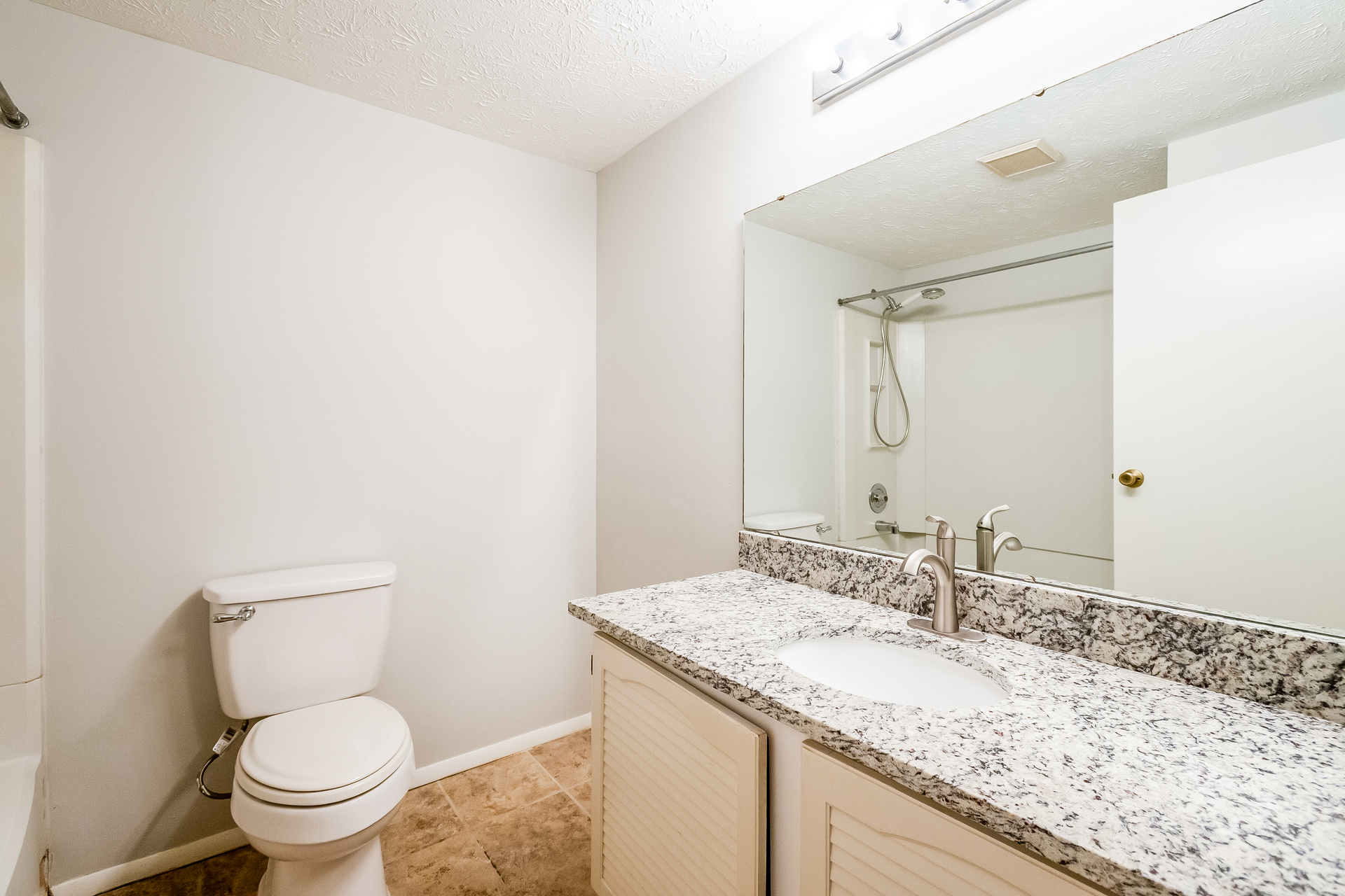 Photo 11 of 22 of 9908 Rickover Ct, Manassas, VA