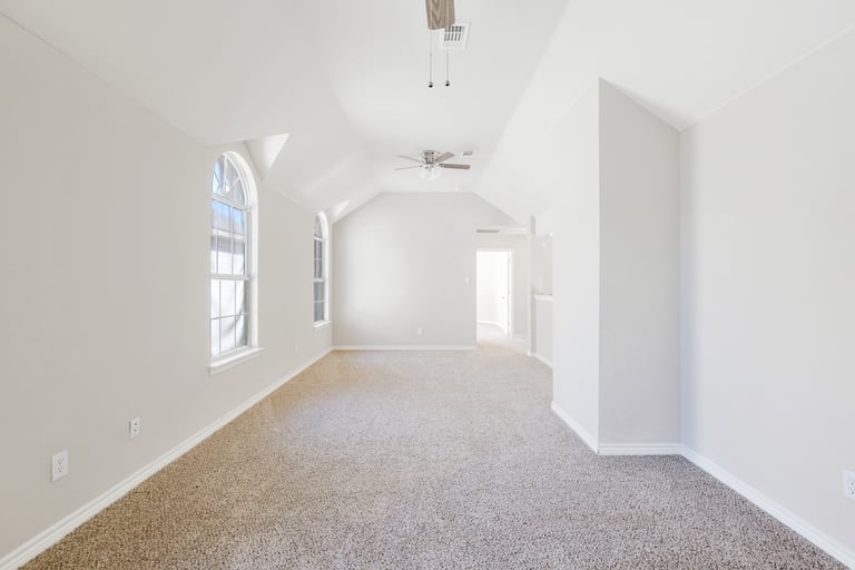 Photo 25 of 30 - 1504 Mountain Laurel Ln, Desoto, TX 75115