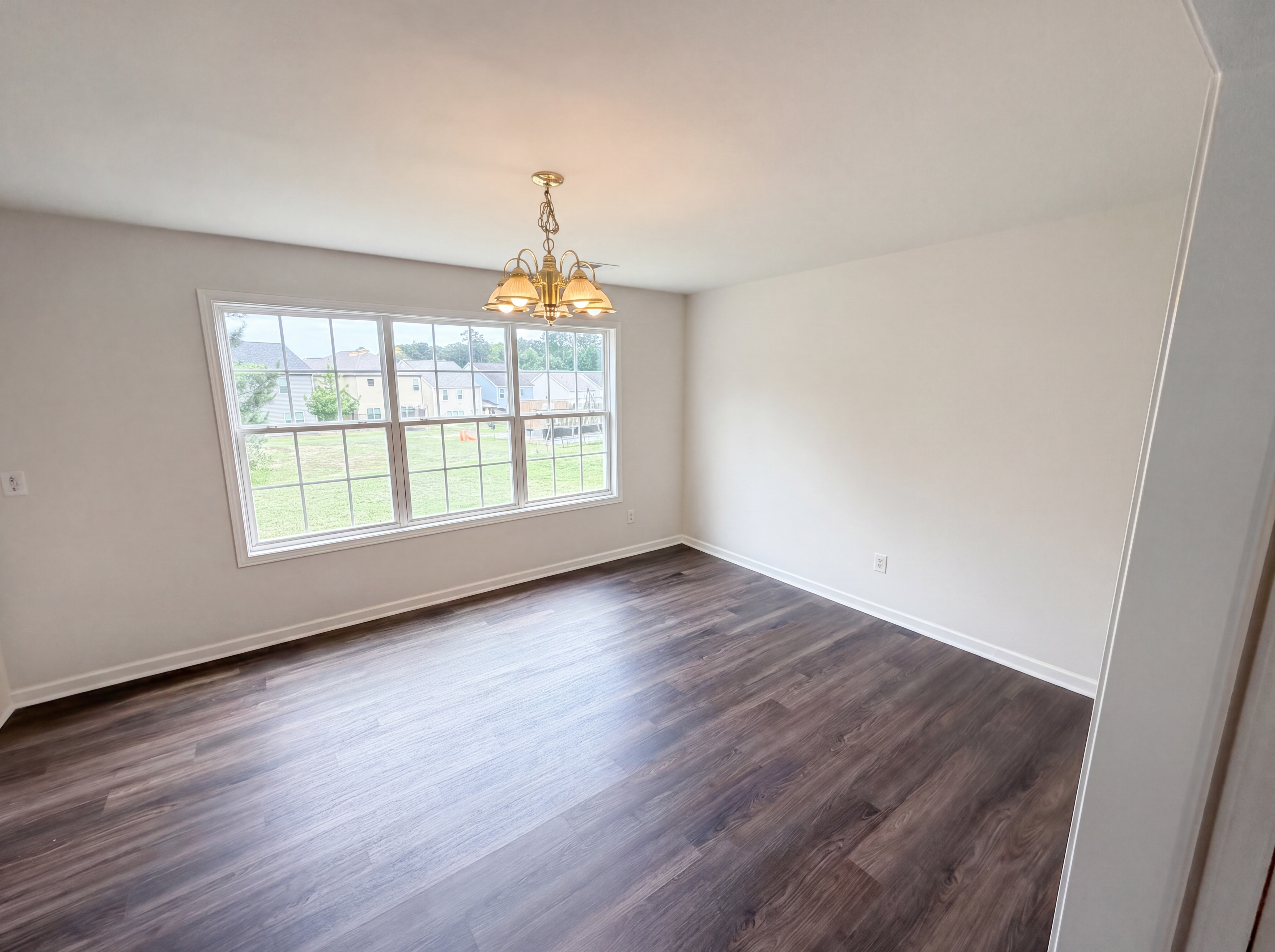 Photo 9 of 21 of 6126 Hickory Lane Dr, Union City, GA